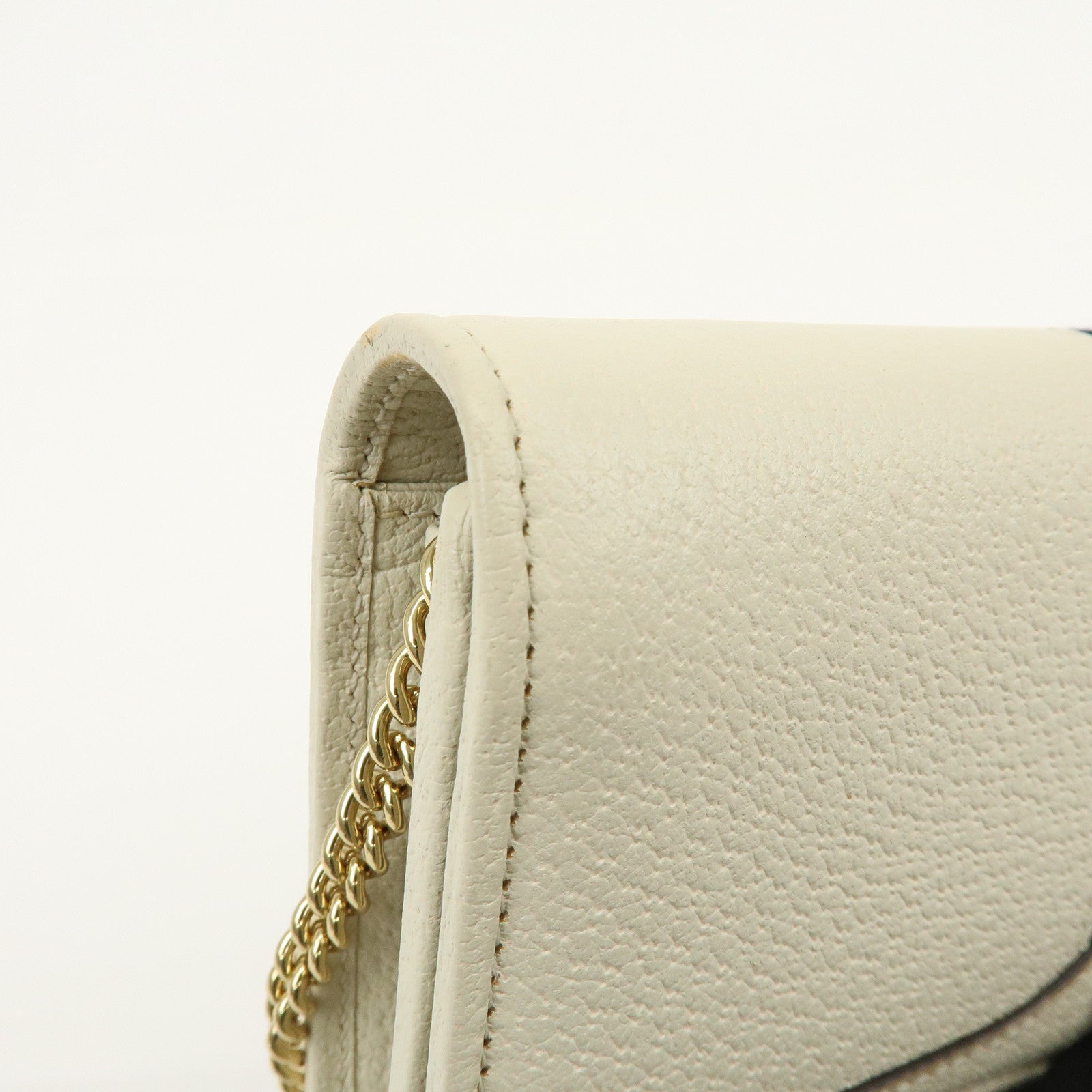 GUCCI Sherry GG Marmont Leather Chain Wallet Ivory 546592