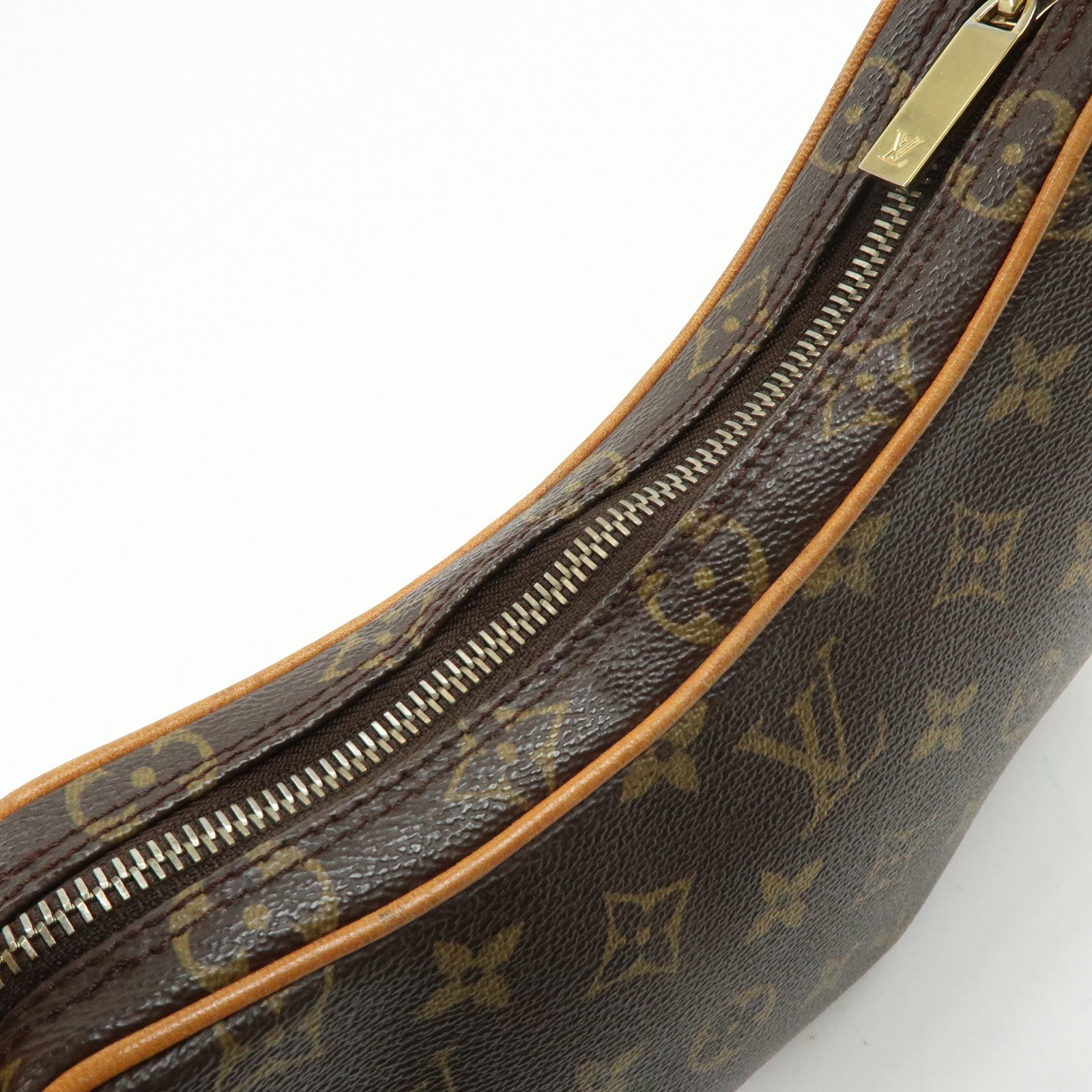 Louis Vuitton Monogram Pochette Croissant Shoulder Hand Bag M51510