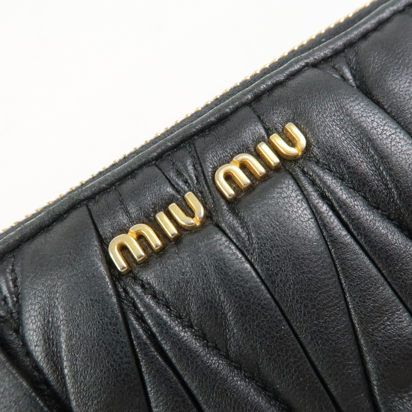 MIU MIU Matelasse Nappa Leather Zippy Long Wallet Black