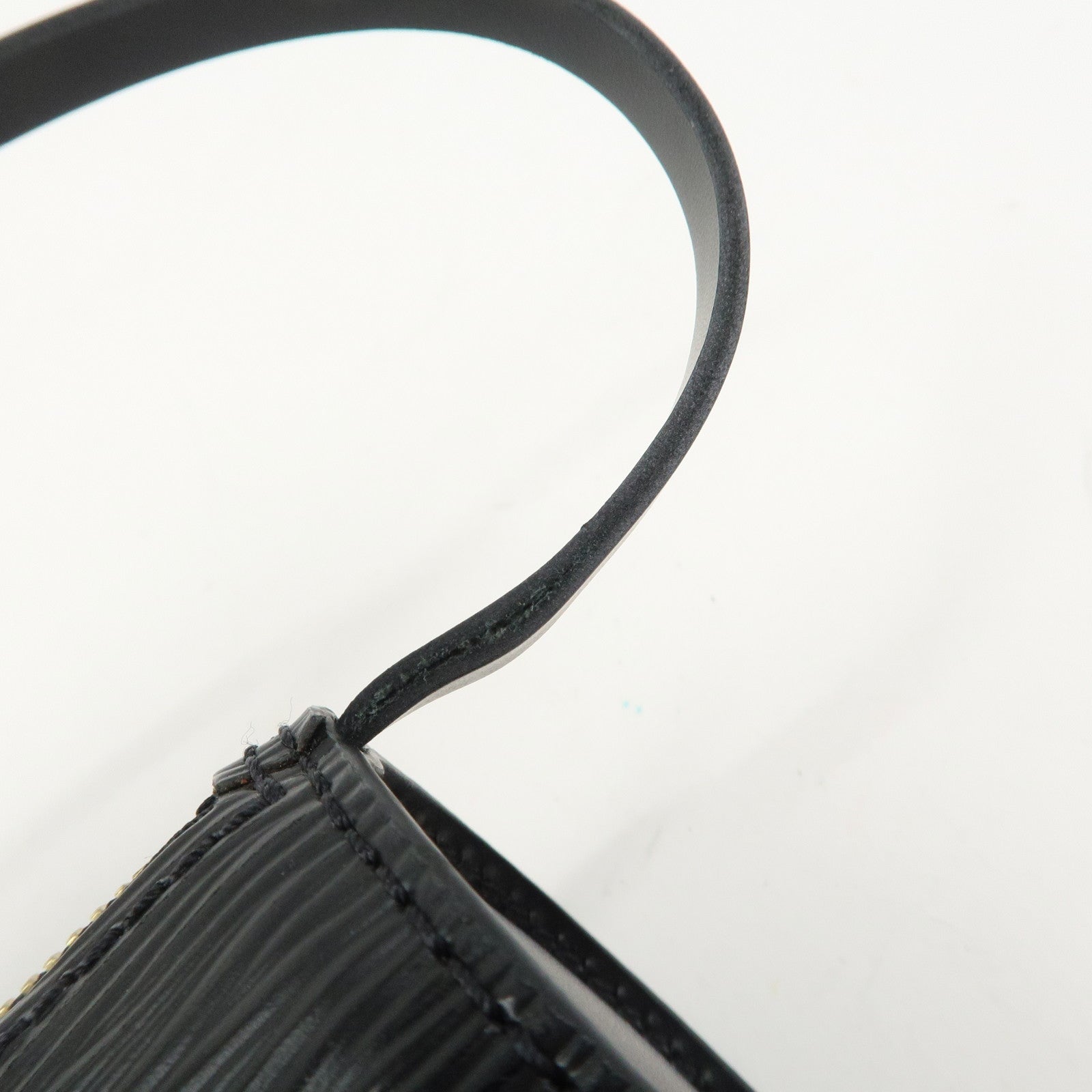 Louis Vuitton Epi Mini Pouch For Soufflot Hand Bag Noir