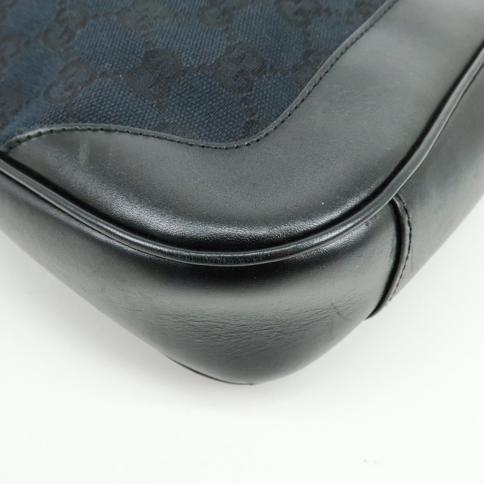 GUCCI GG Canvas Leather Shoulder Bag Black 001・4095・001553