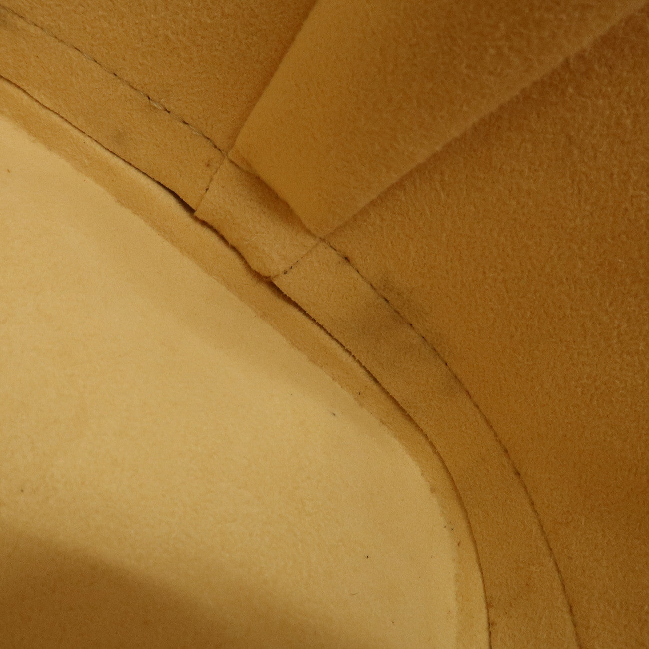 Louis Vuitton Epi Leather Alma Hand Bag Vanilla M5214A Used