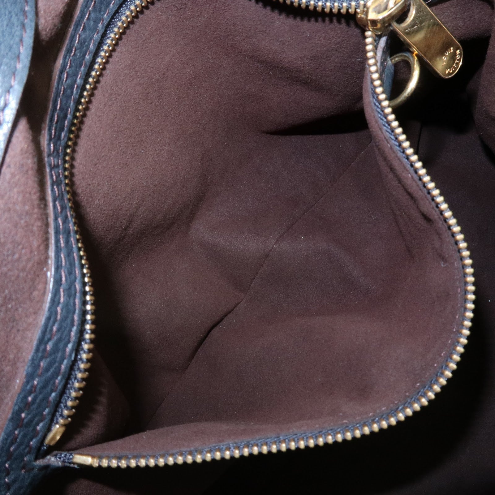 Louis Vuitton Monogram Mahina PM Shoulder Bag Noir Black M93465