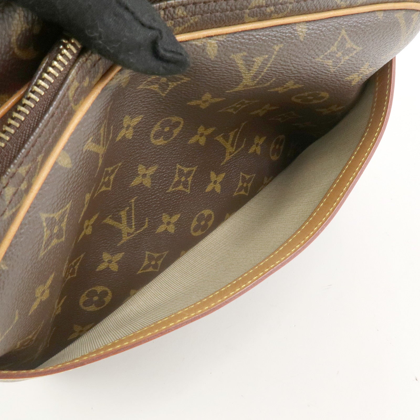Louis Vuitton Monogram Reporter PM Shoulder Crossbody Bag M45254