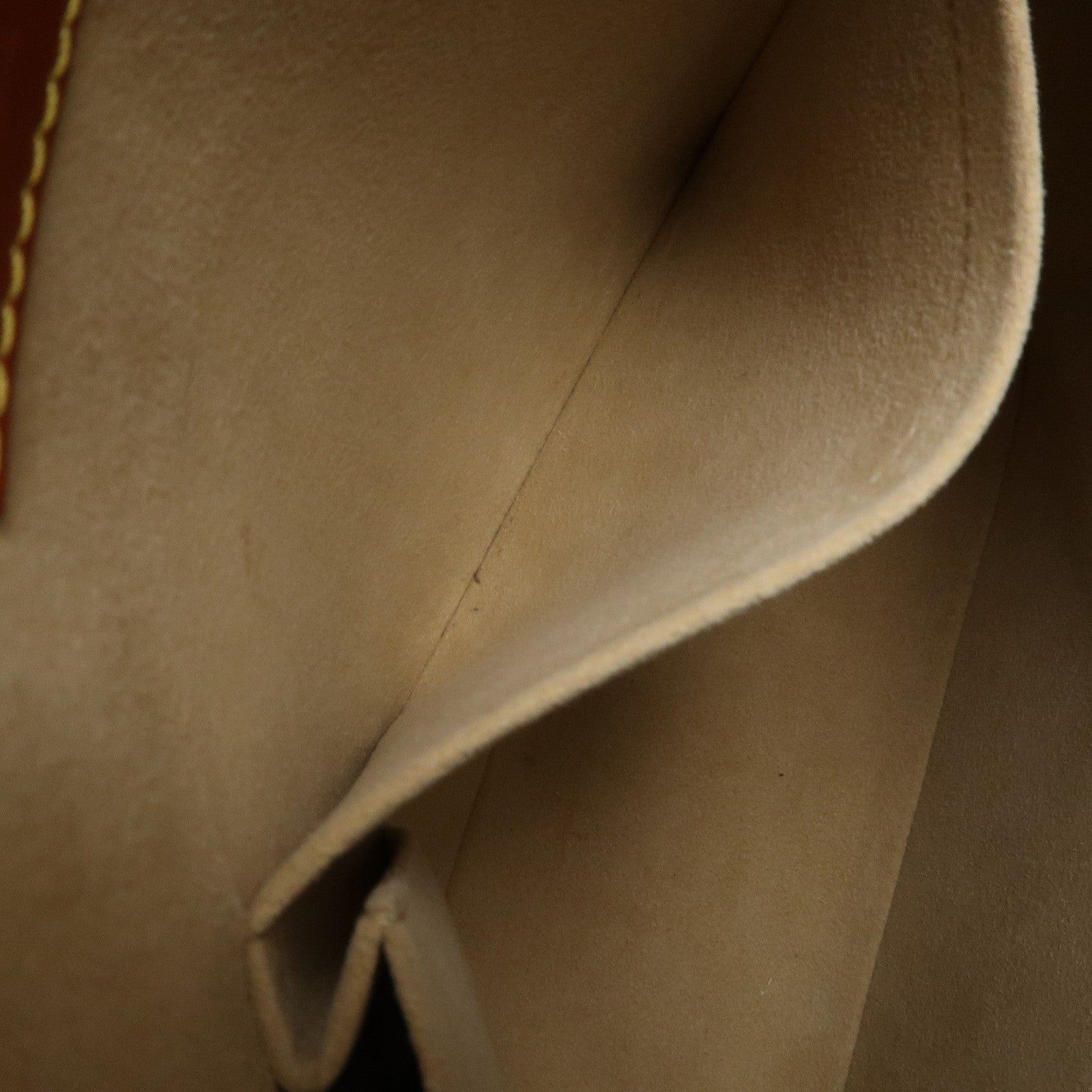 Louis Vuitton Lockit Nomade Leather Hand Bag Caramel Brown M85388