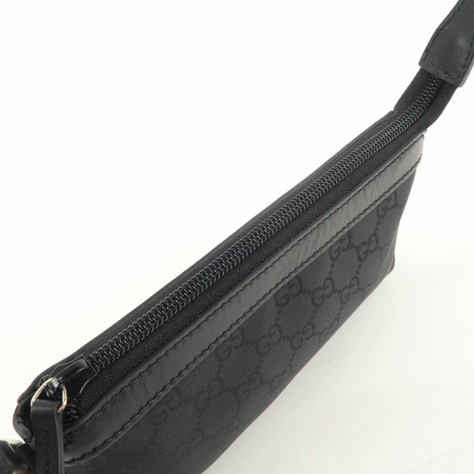 GUCCI GG Monogram Nylon Leather Shoulder Bag Pouch Black 272381