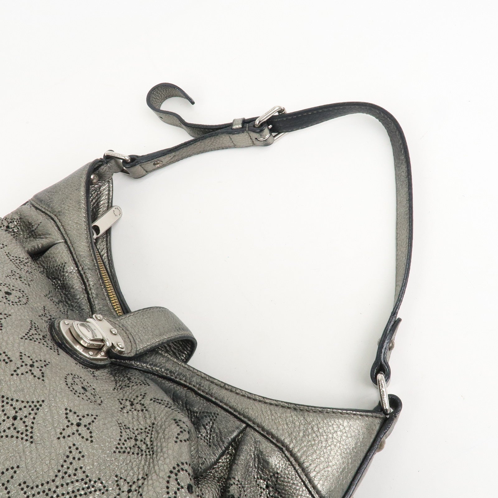 Louis Vuitton Monogram Mahina XS Shoulder Bag Argent M95718