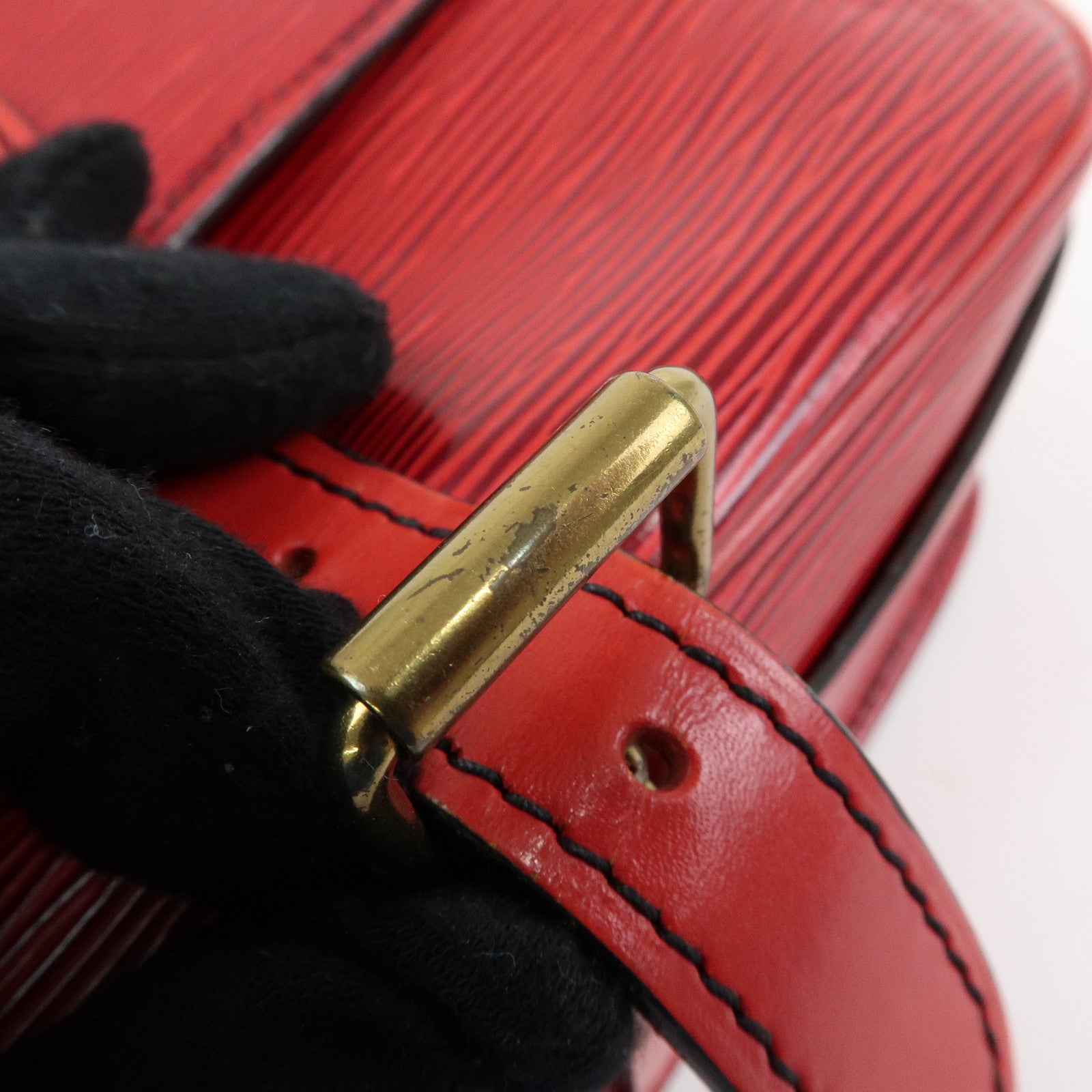 Louis Vuitton Cartouchiere Epi Leather Shoulder Bag Red M52247