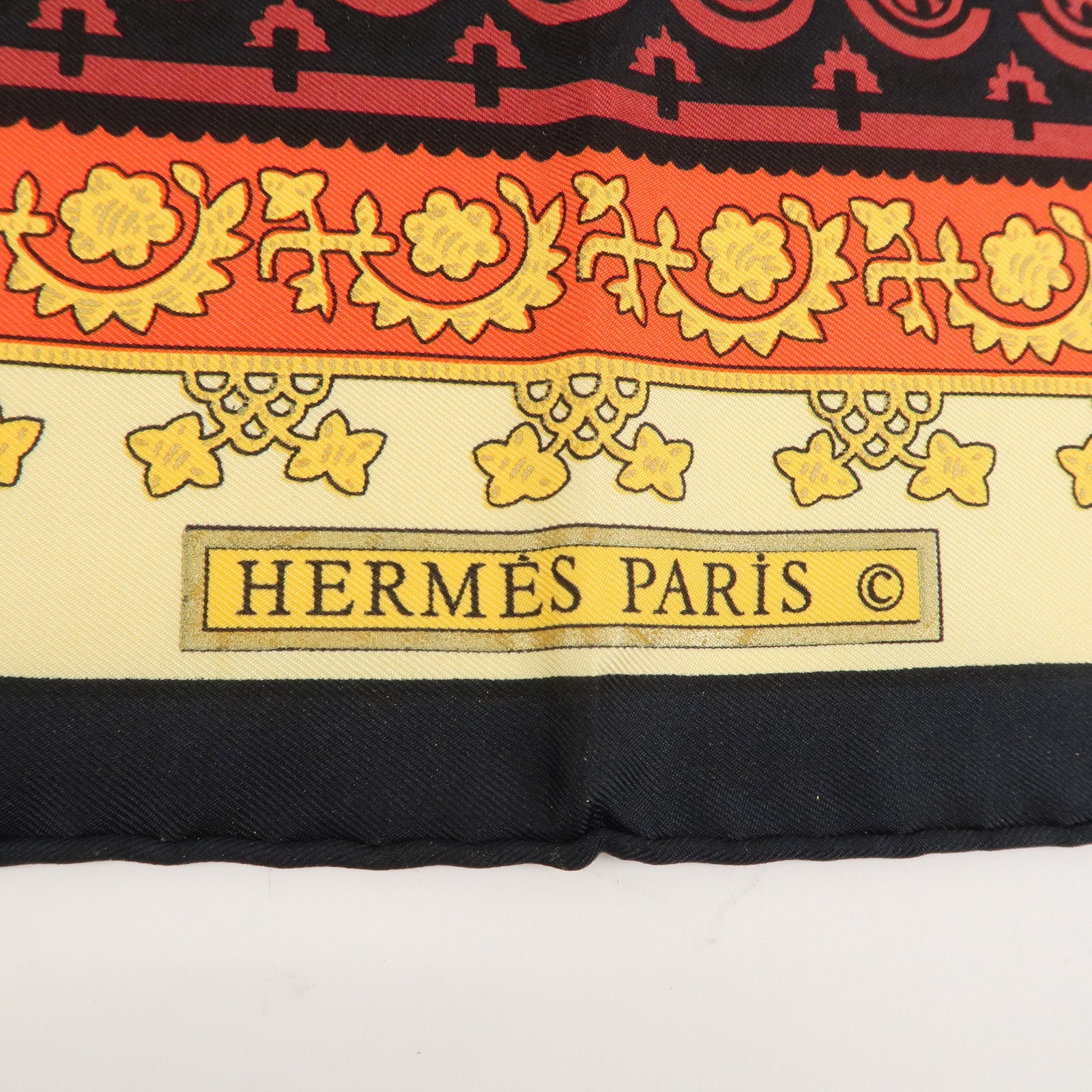 HERMES Carre 90 Silk 100% Scarf Brins d'or Black Red