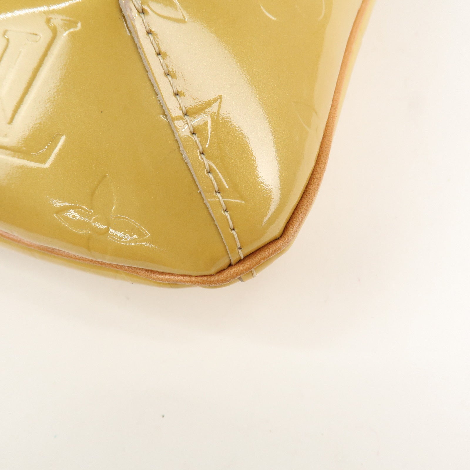 Louis Vuitton Vernis Thompson Street Shoulder Bag Beige M91008