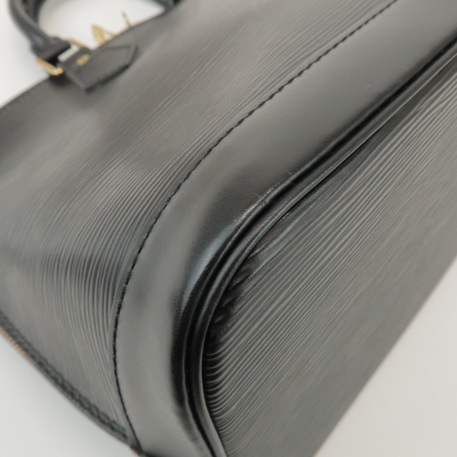 Louis Vuitton Epi Alma 2Way Hand Bag Shoulder Bag Noir Black M52142