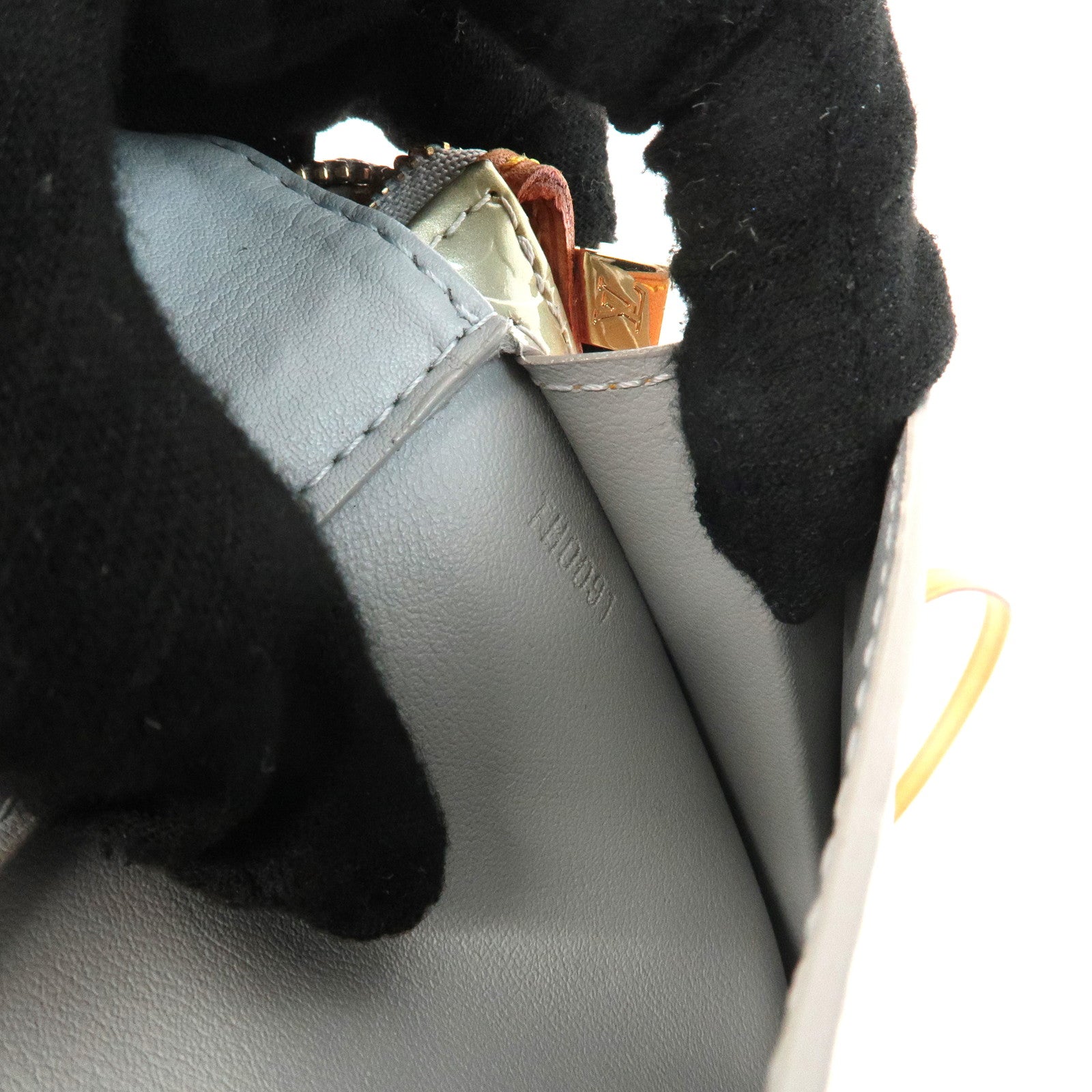 Louis Vuitton Monogram Vernis Motto Shoulder Bag Gray M91030 Used