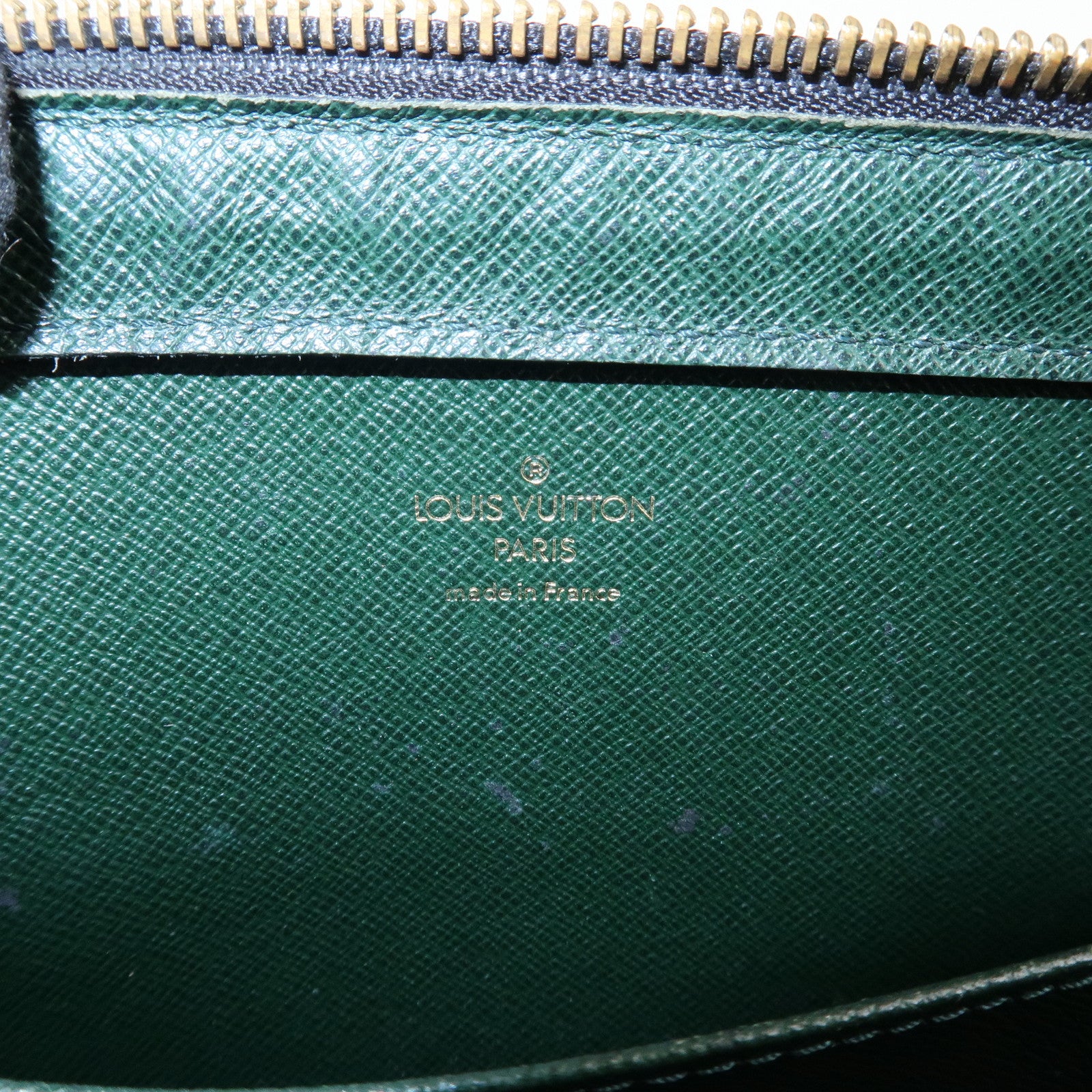 Louis Vuitton Taiga Set Of 2 Leather Clutch Bags M3018P M30186