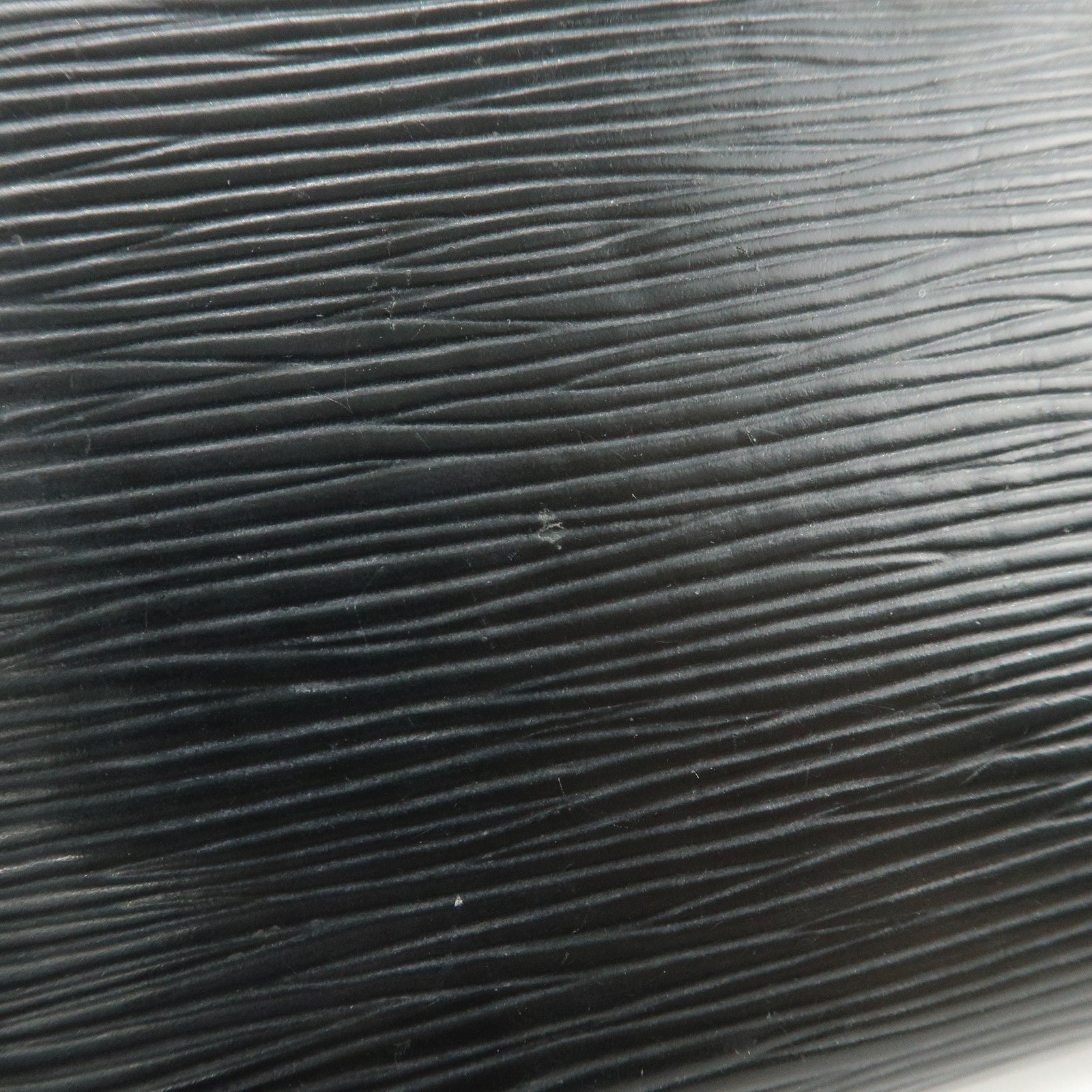 Louis Vuitton Epi leather Round Zippy Long Wallet Noir M60072