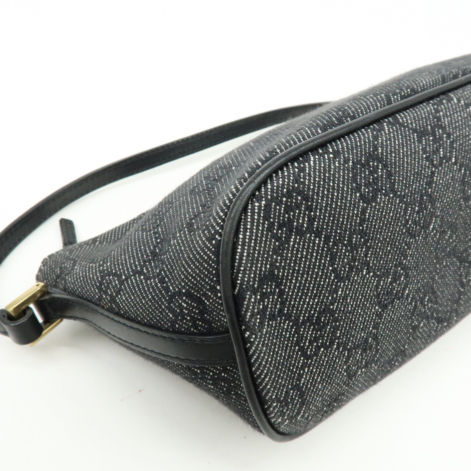 GUCCI Boat Bag GG Canvas Accessory Pouch Hand Bag Black 07198