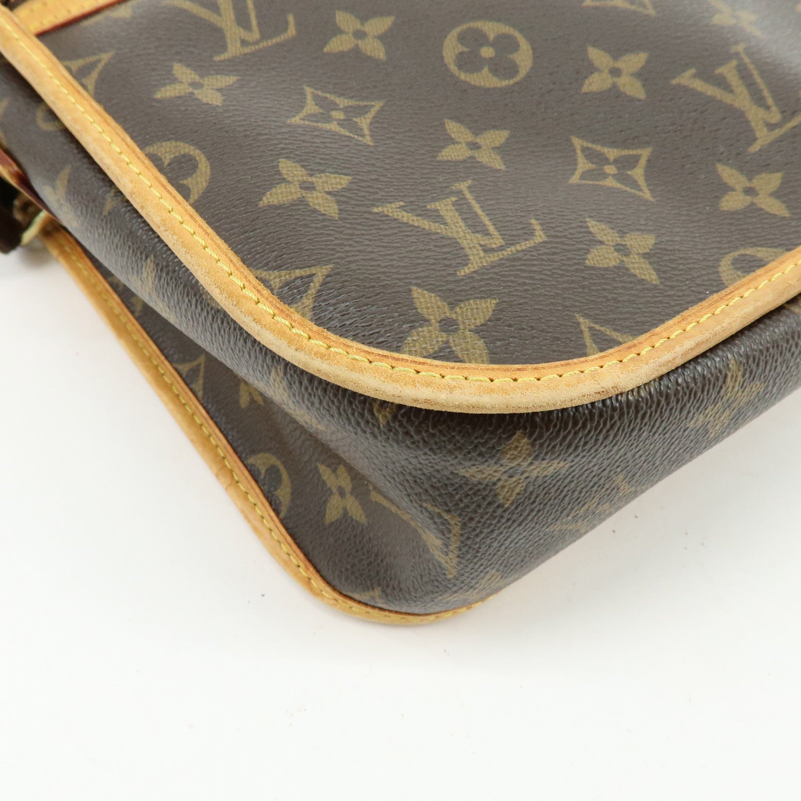Louis Vuitton Monogram Messenger Bosphore PM Shoulder Bag M40106