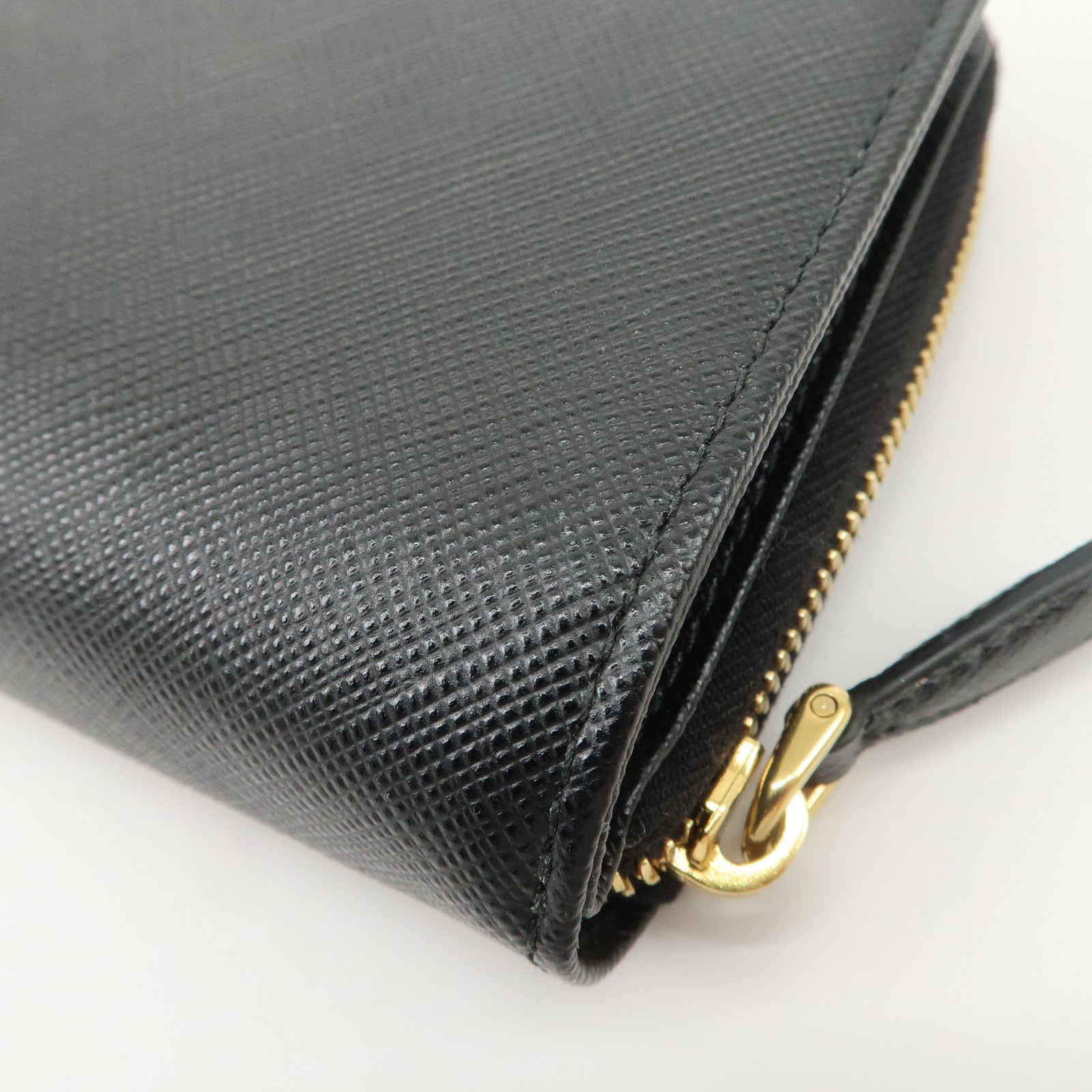 PRADA Logo Saffiano Leather Round Zippy Wallet Black 1MM268