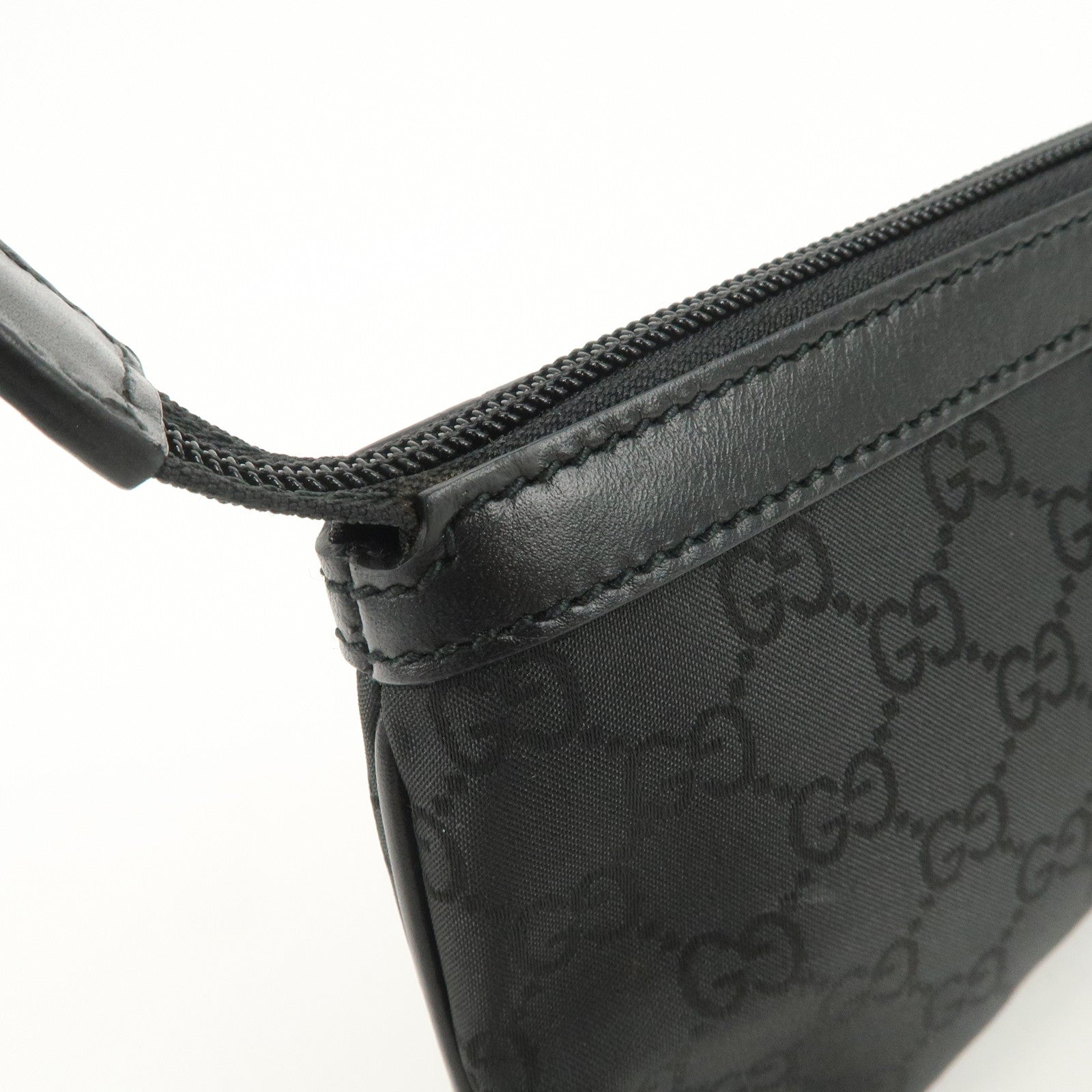 GUCCI GG Monogram Nylon Leather Shoulder Bag Pouch Black 272381