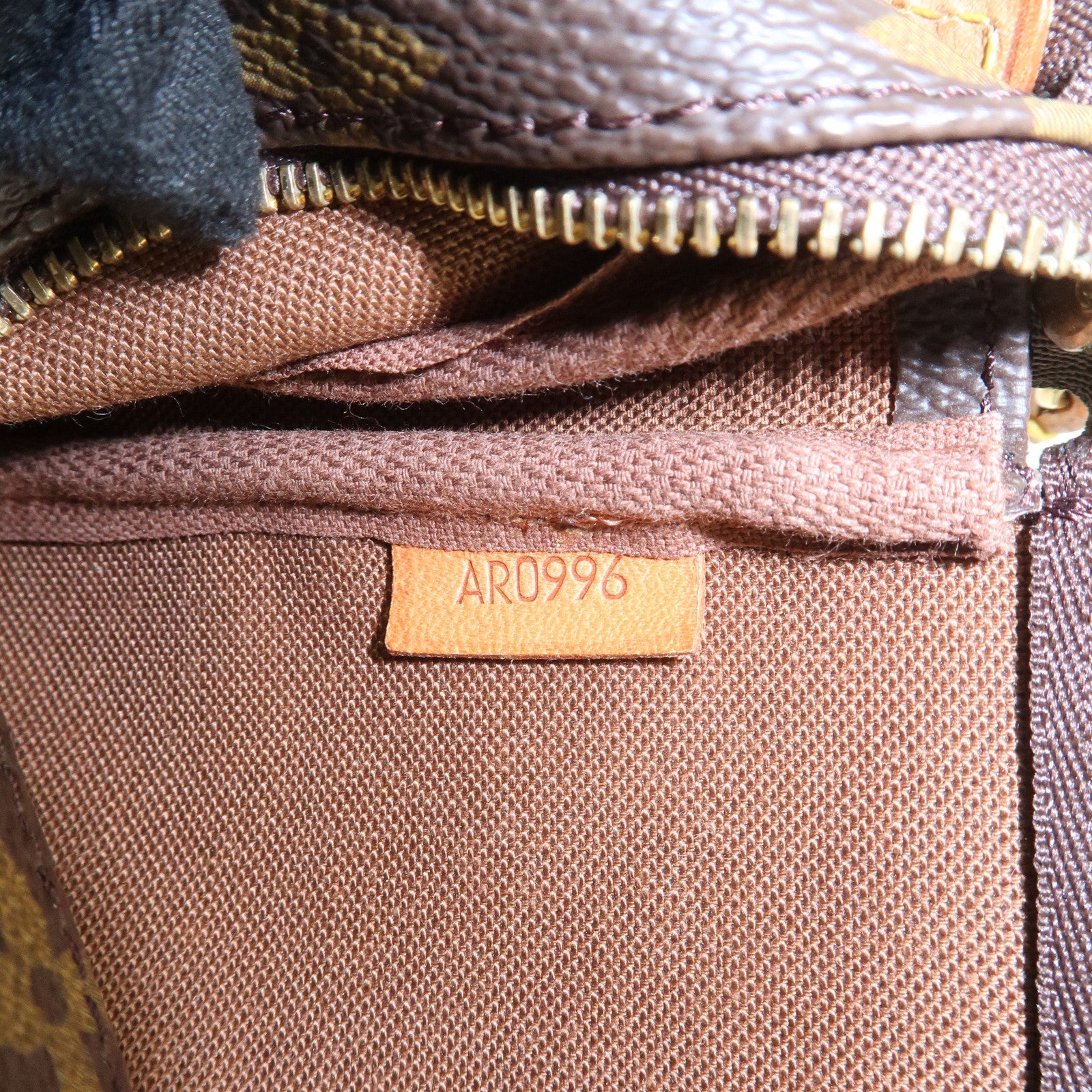 Louis Vuitton Monogram Pochette Accessoires Hand Bag Brown M51980