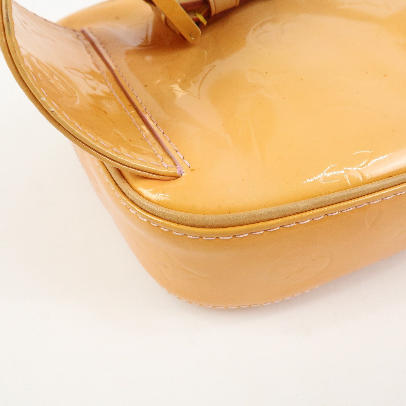 Louis Vuitton Monogram Vernis Leather Fulton Body Bag Gris M91041