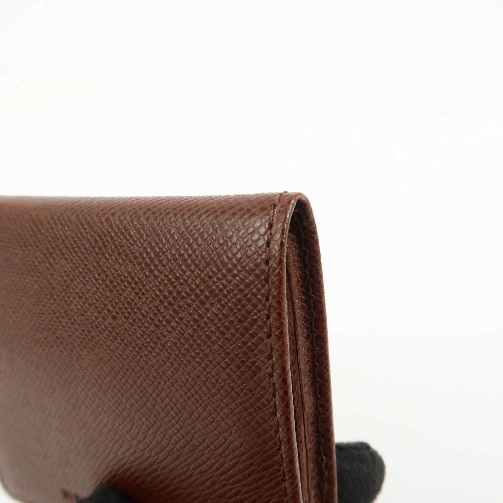 BURBERRY Logo Leather Compact Coin Case Brown