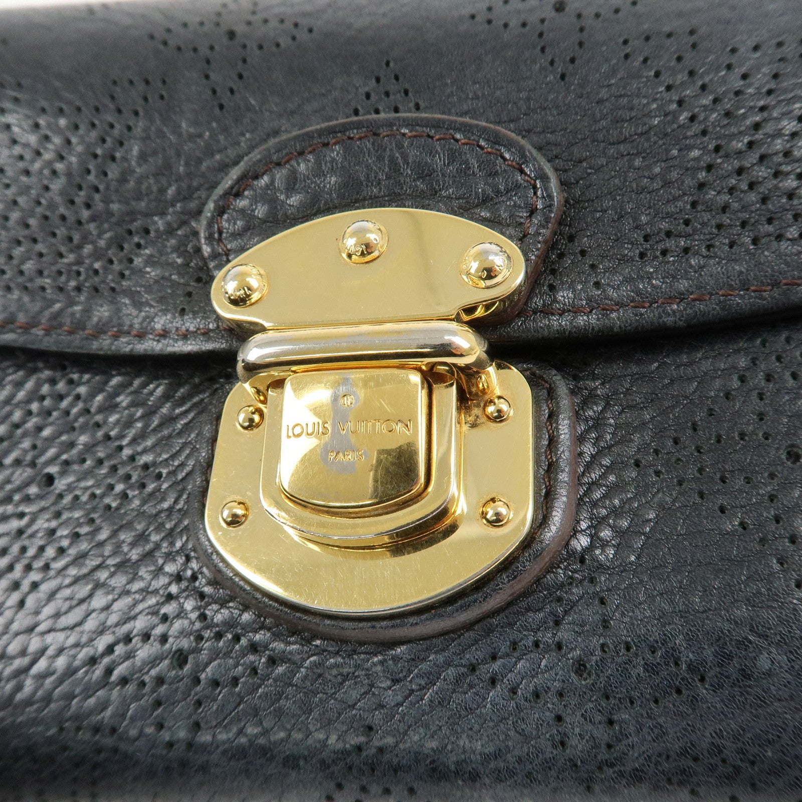 Louis Vuitton Monogram Mahina Portefeuilles Amelia Wallet Noir M95549 Used
