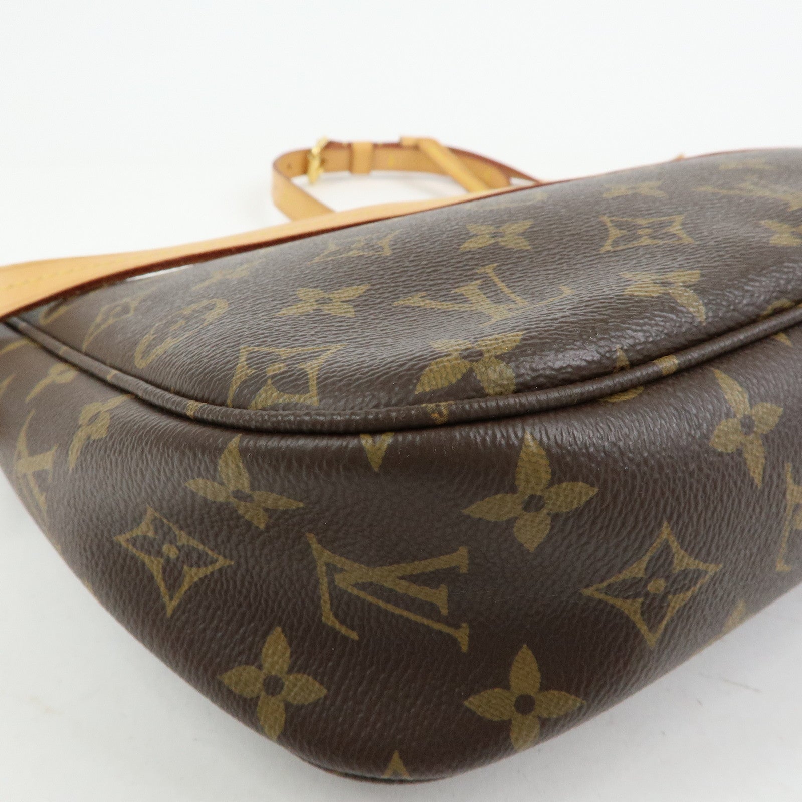 Louis Vuitton Monogram Mabillon Crossbody Shoulder Bag M41679