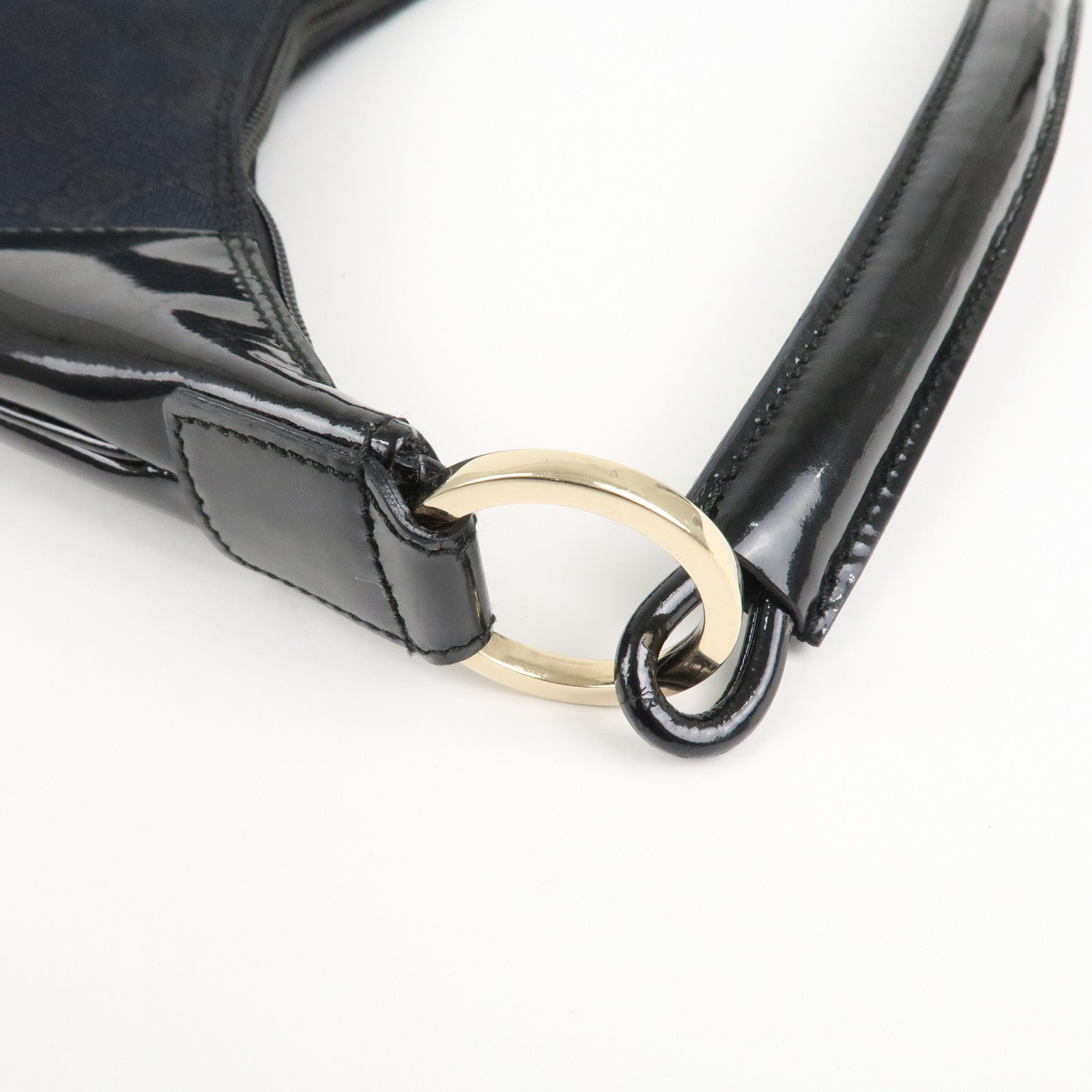 GUCCI GG Canvas Patent Leather Shoulder Bag Black 001.4158 Used
