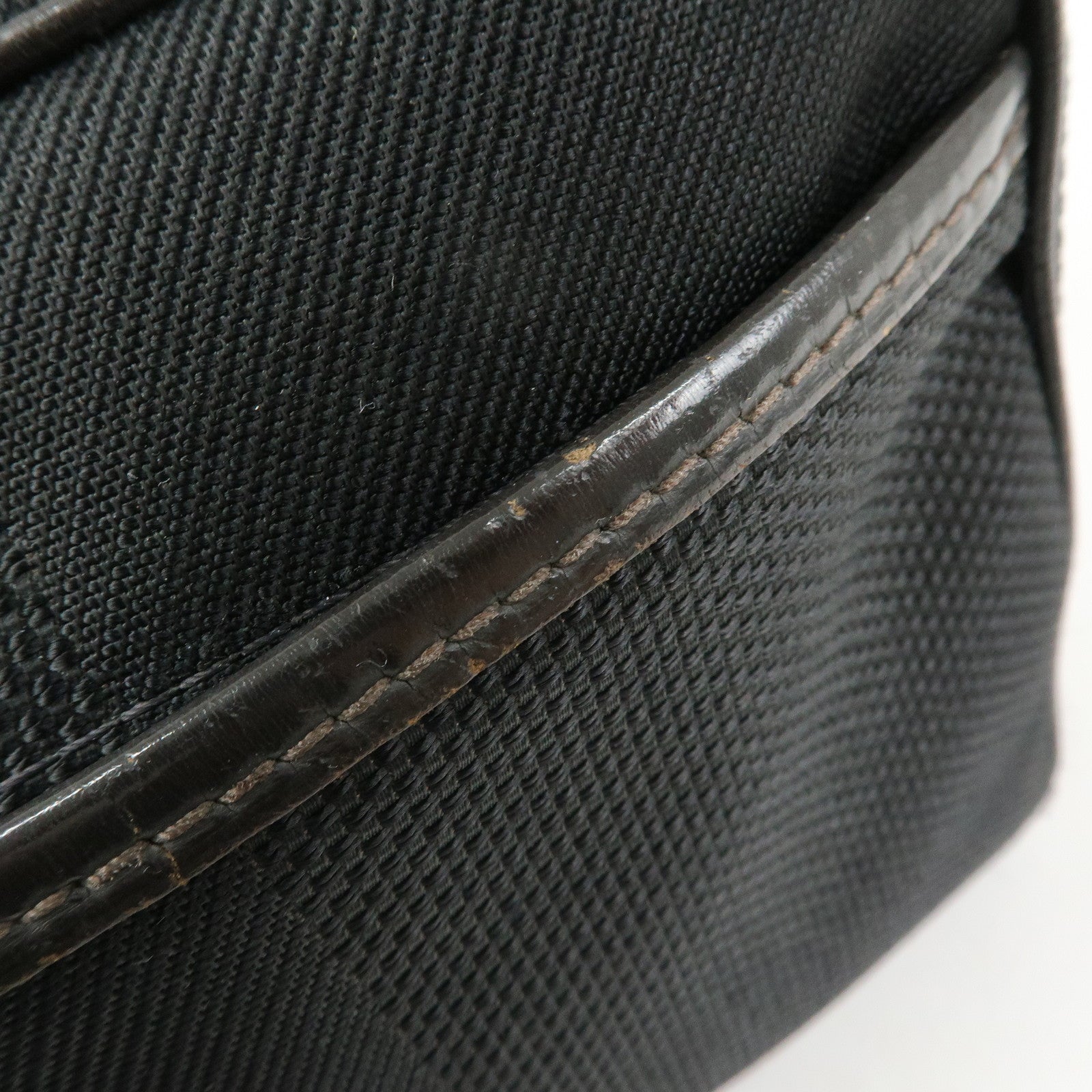 Louis Vuitton Damier Geant Acrobat Waist Bag Noir Black M93620