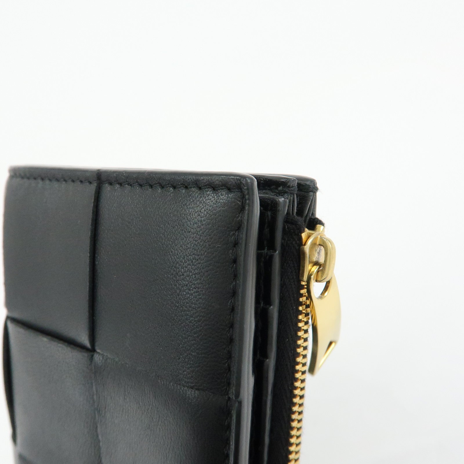 BOTTEGA VENETA Cassette Leather Small Bi-fold Comact Wallet Black