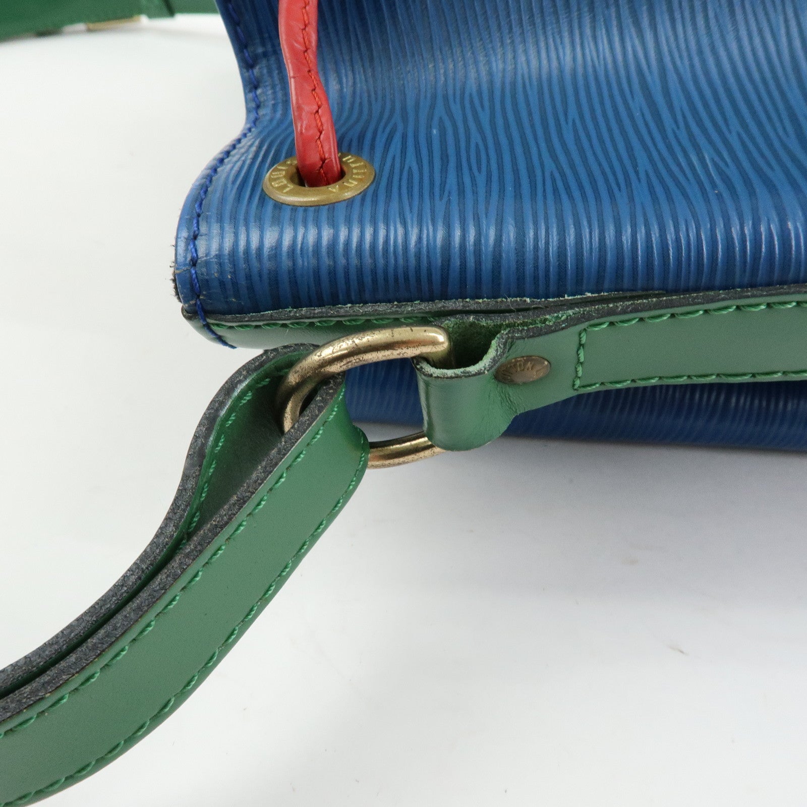 Louis Vuitton Epi Noe Tricolor Shoulder Bag Blue Green Red M44082