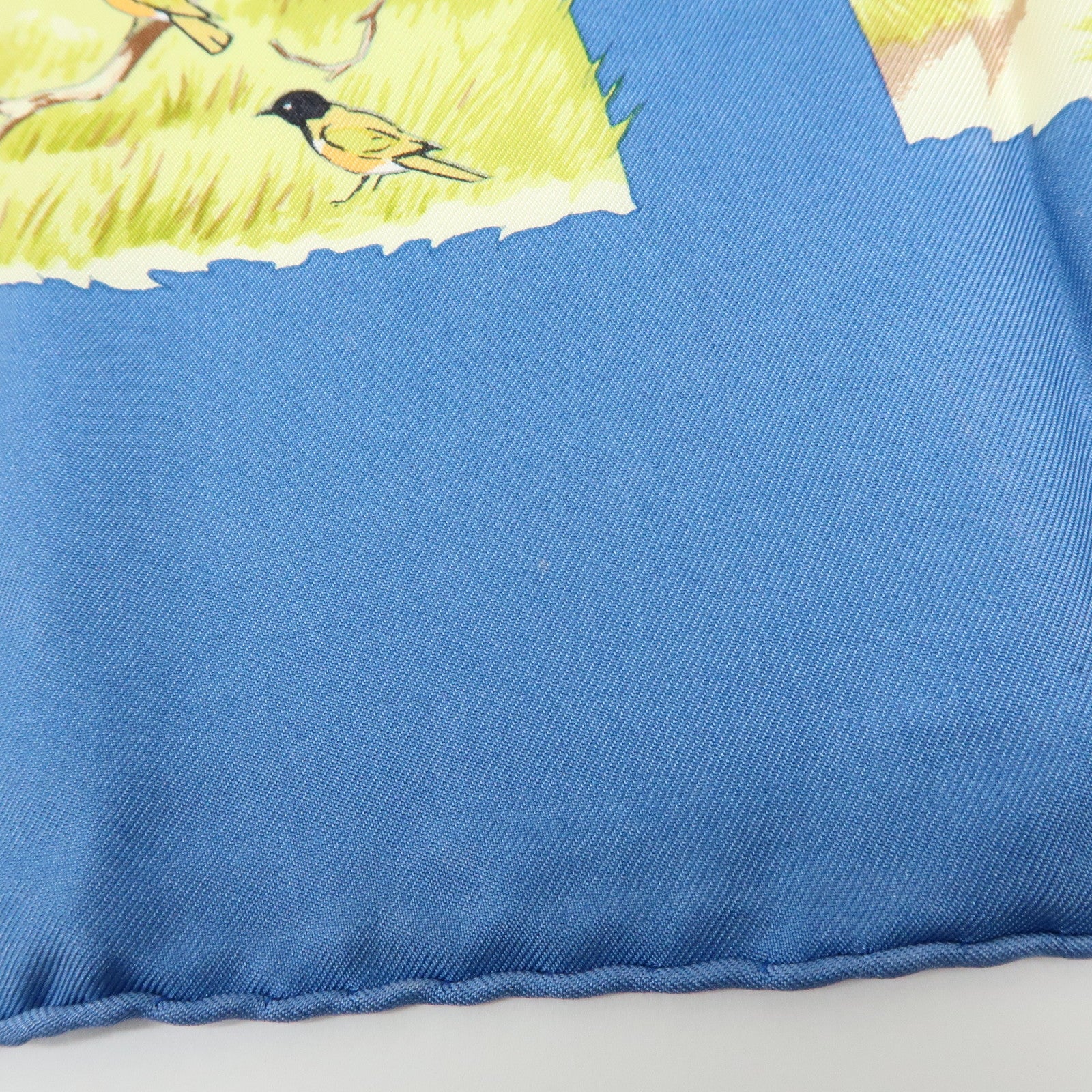 HERMES Carre 90 Silk 100% Scarf Tanzanie Animal Print Blue Green