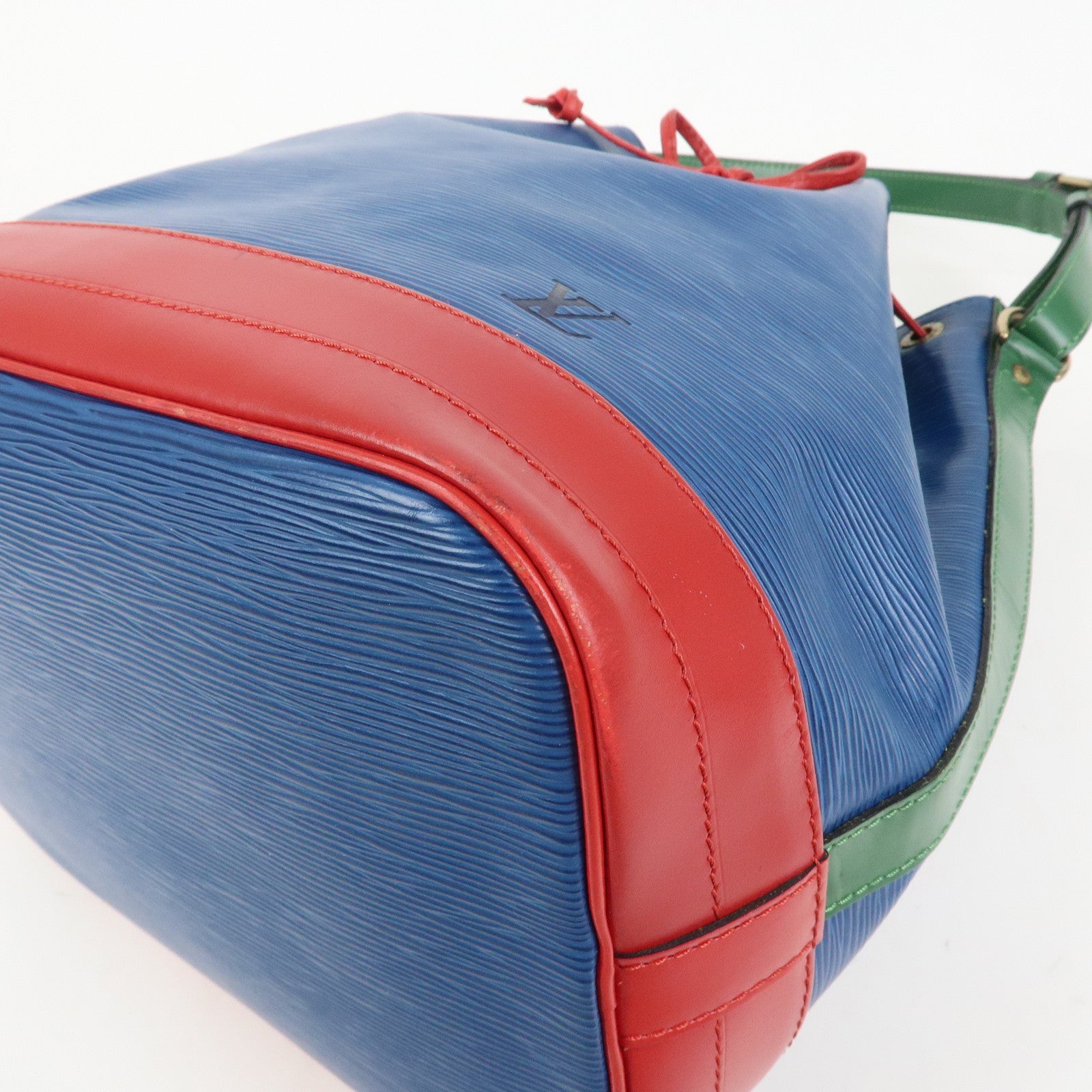 Louis Vuitton Epi Noe Tricolor Shoulder Bag Blue Green Red M44082