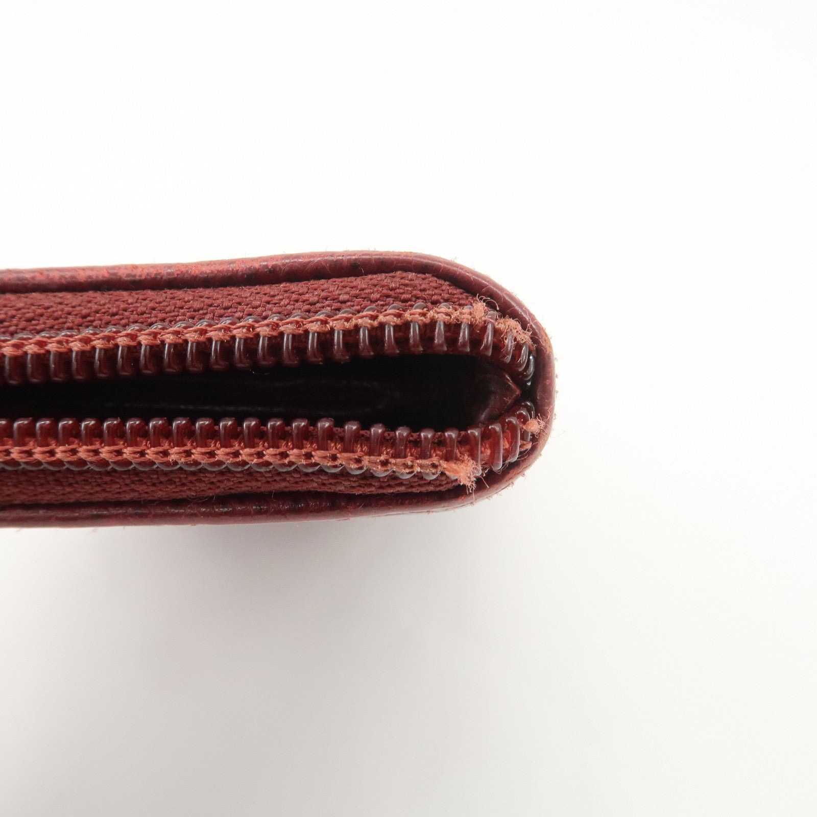 CHANEL COCO Mark Caviar Skin Round Zippy Wallet Bordeaux Used