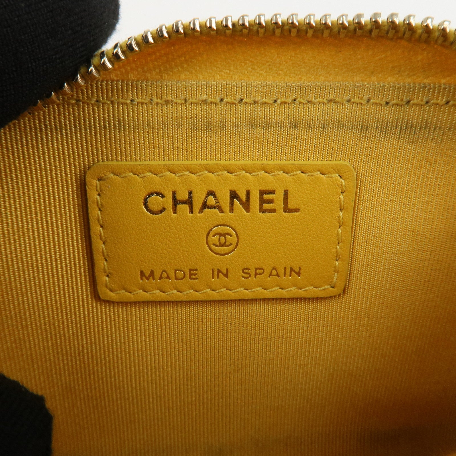 CHANEL Matelasse Caviar Skin Round Zippy Coin Case Yellow A84511 Used