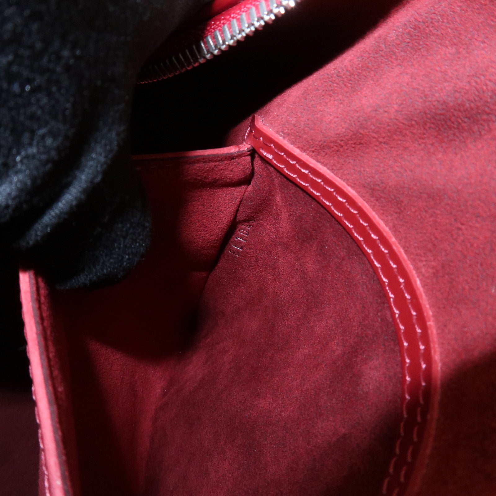 Louis Vuitton Epi Alma PM Leather Hand Bag Carmine M4058E