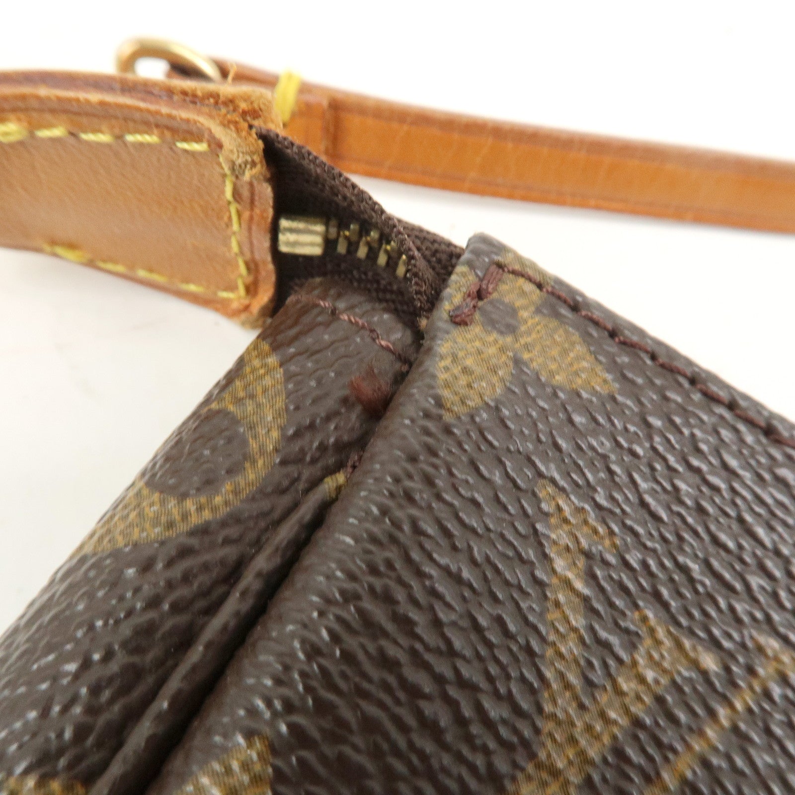 Louis Vuitton Monogram Pochette Accessoires Pouch Hand Bag M51980