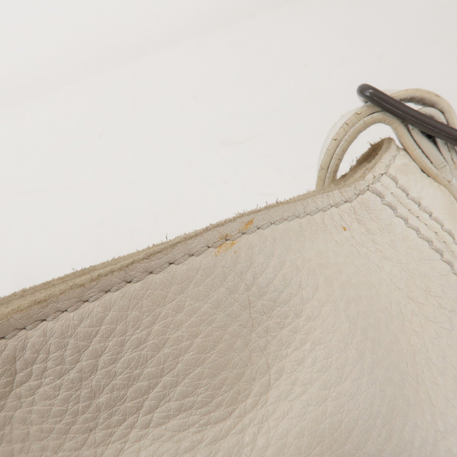 BOTTEGA VENETA Cervo Leather Shoulder Bag Hand Bag White 133507