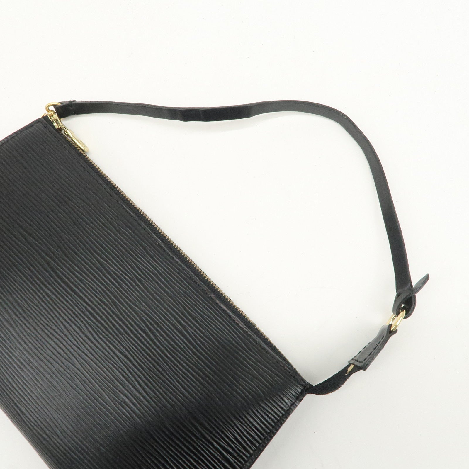 Louis Vuitton Epi Pochette Accessoires Hand Bag Noir M52942