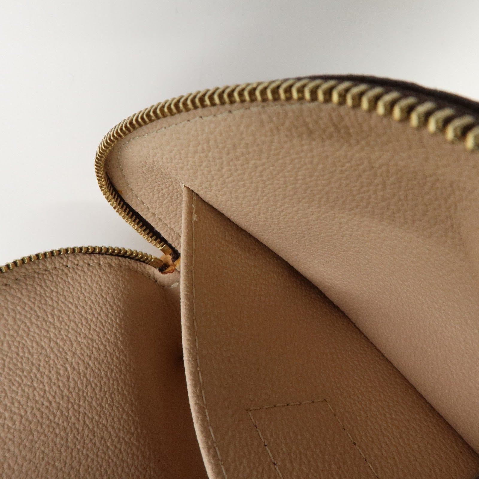 Louis Vuitton Monogram Pochette Cosmetic Pouch Brown M47515