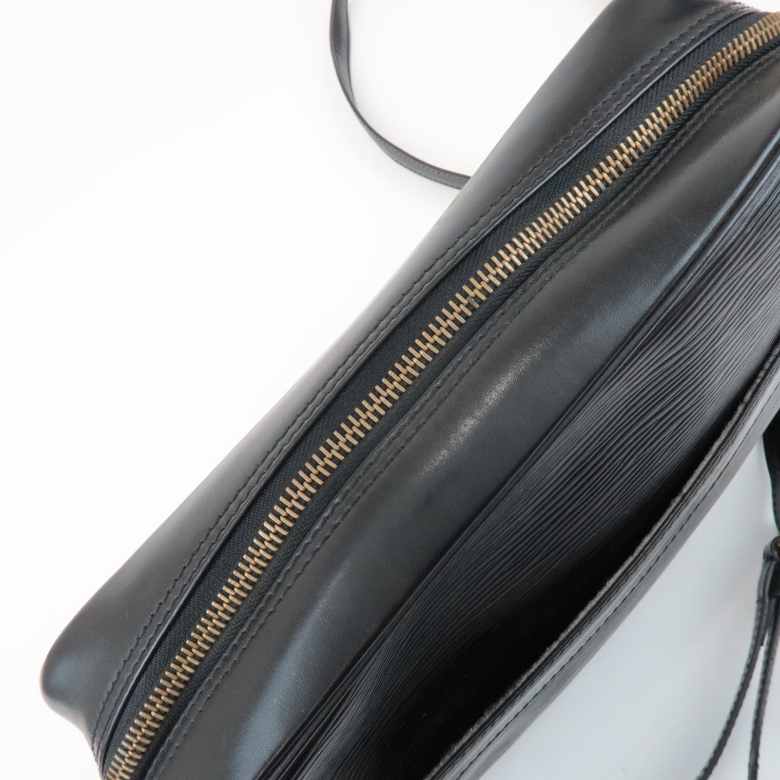 Louis Vuitton Epi Trocadero 27 Shoulder Bag Noir Black M52302