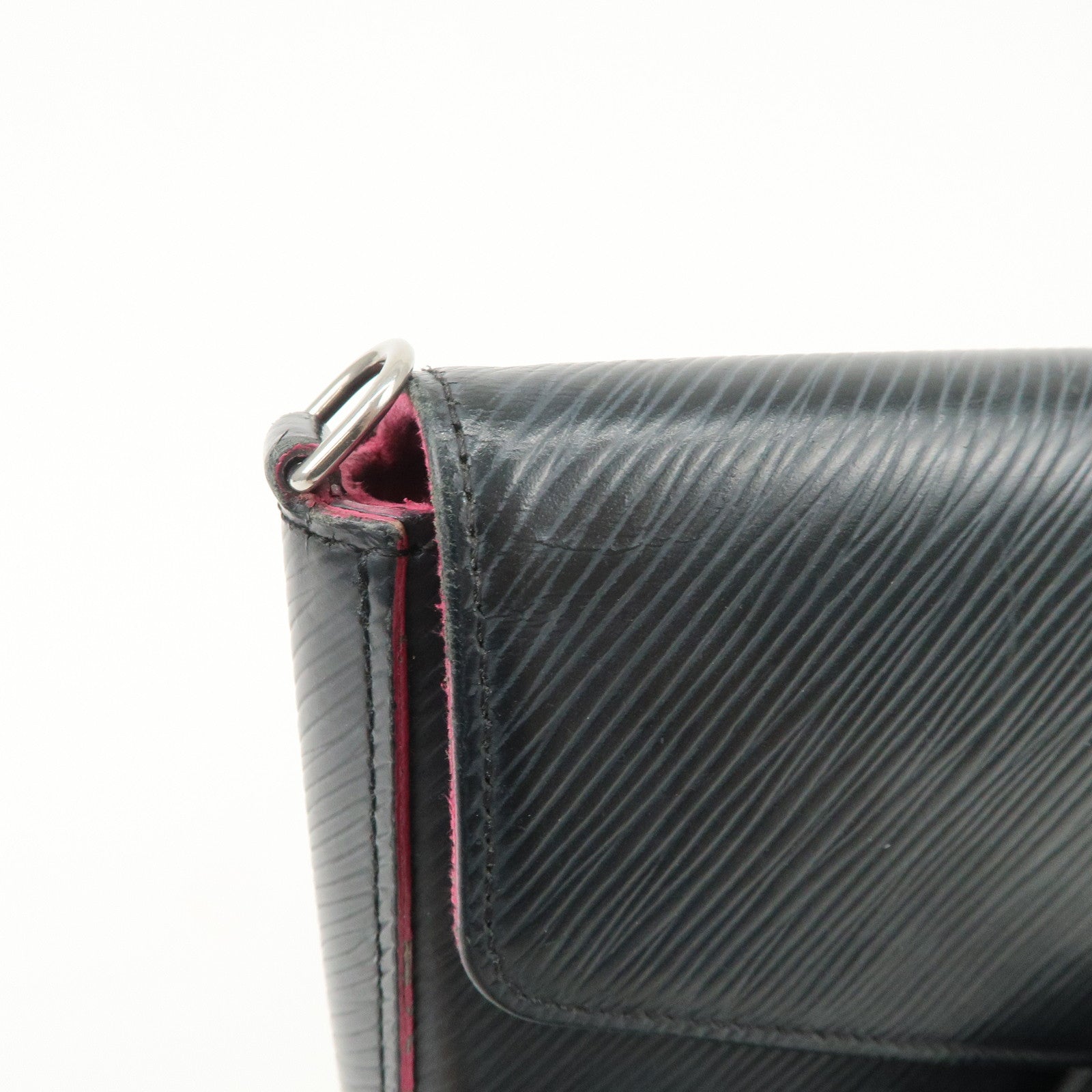 Louis Vuitton Epi Pochette Felicie Shoulder Bag Noir Pink M64579