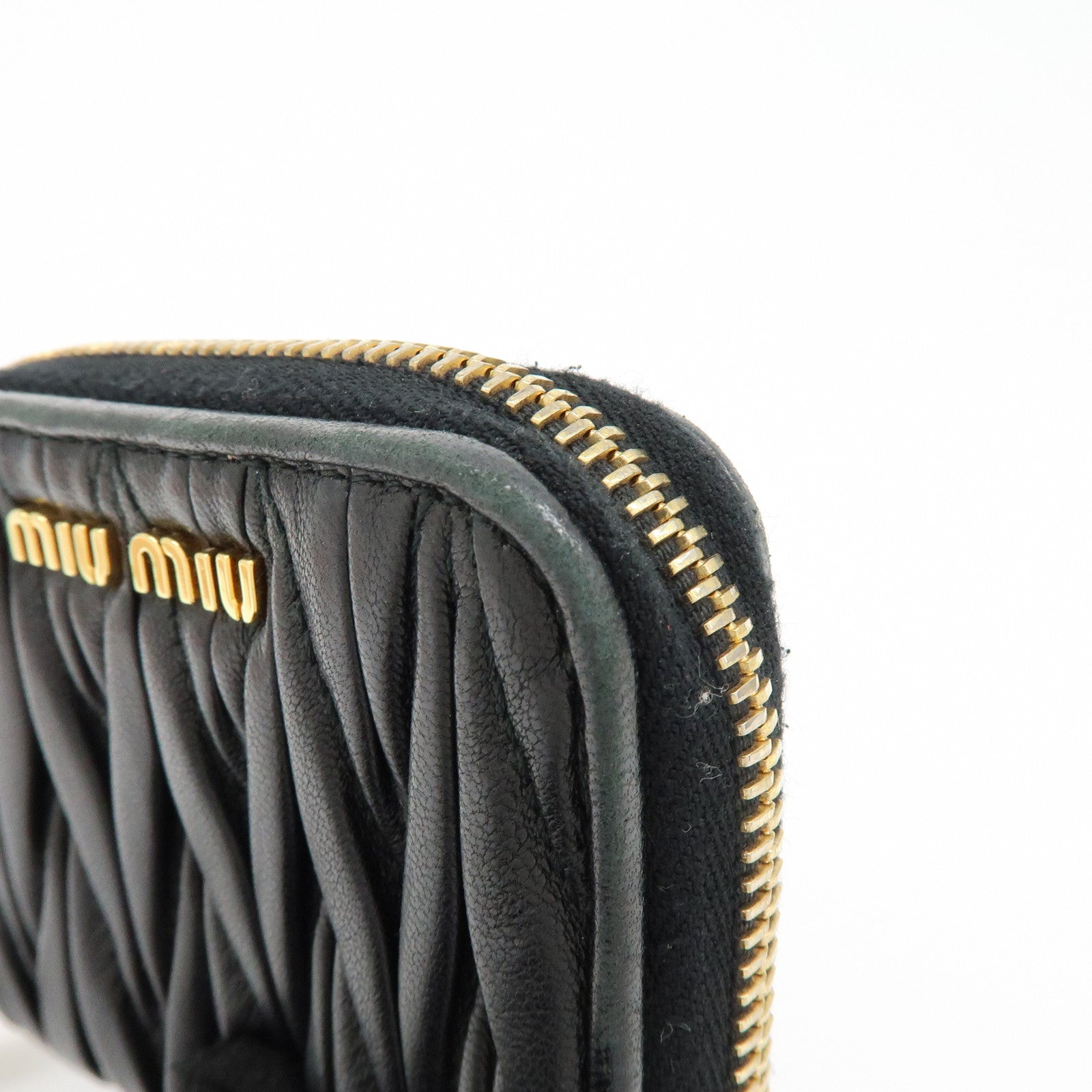MIU MIU Matelasse Nappa Leather Compact Wallet Black 5MM268