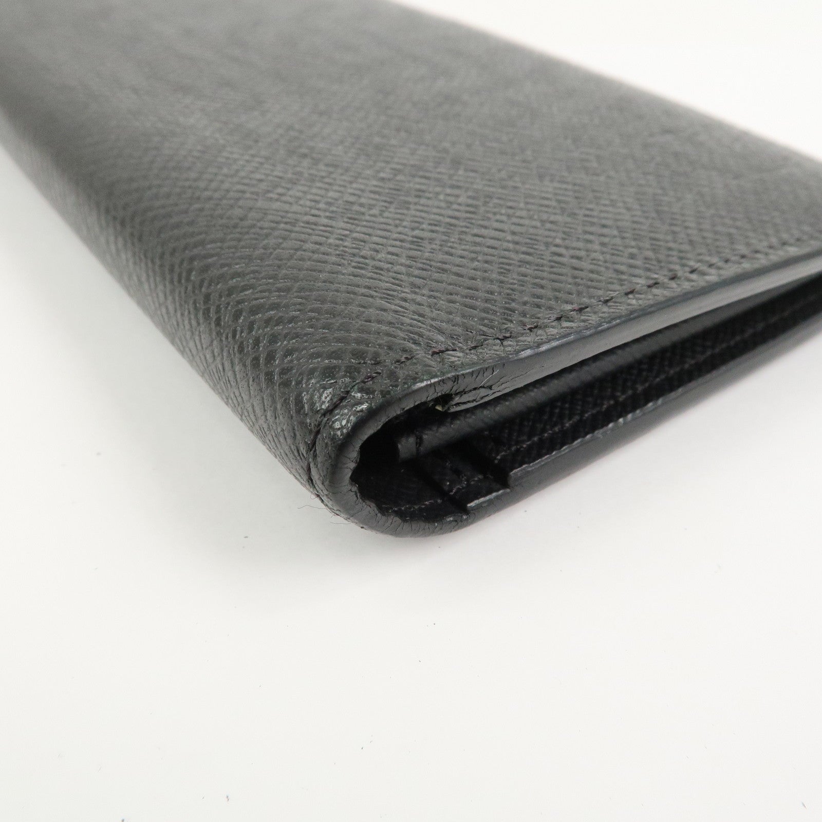 Louis Vuitton Taiga Portefeuille Brazza Bi-fold Long Wallet M30501