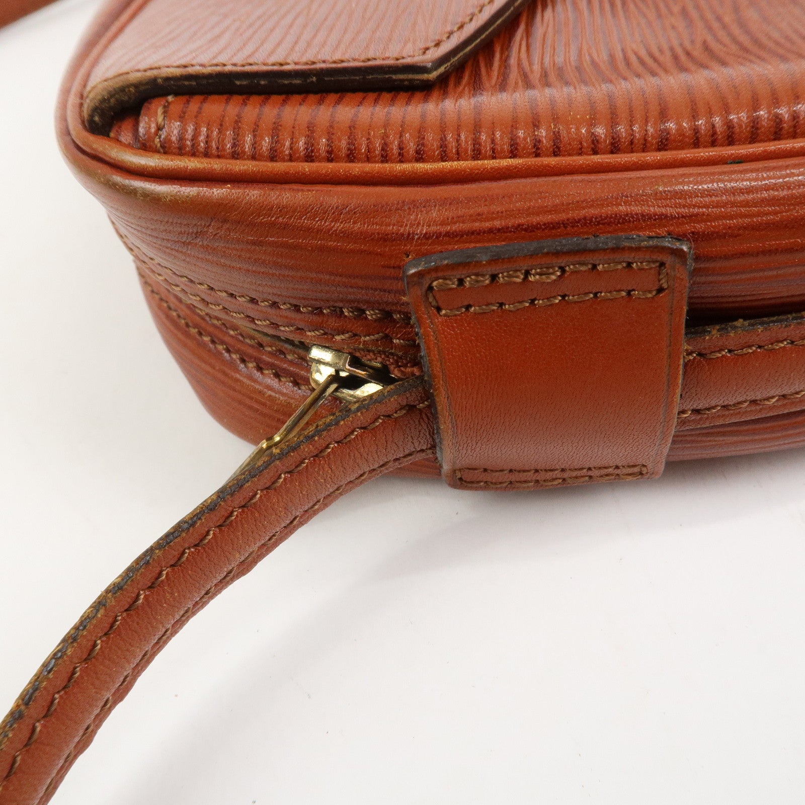 Louis Vuitton Epi Jeune Fille Shoulder Bag Kenya Brown M52153