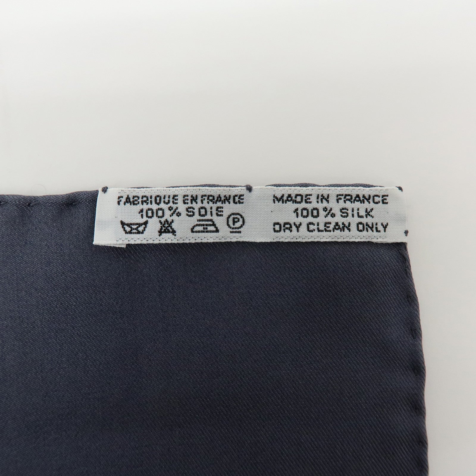 HERMES Carre 90 Silk 100% Scarf COUVEE D HERMES Egg Print Grey