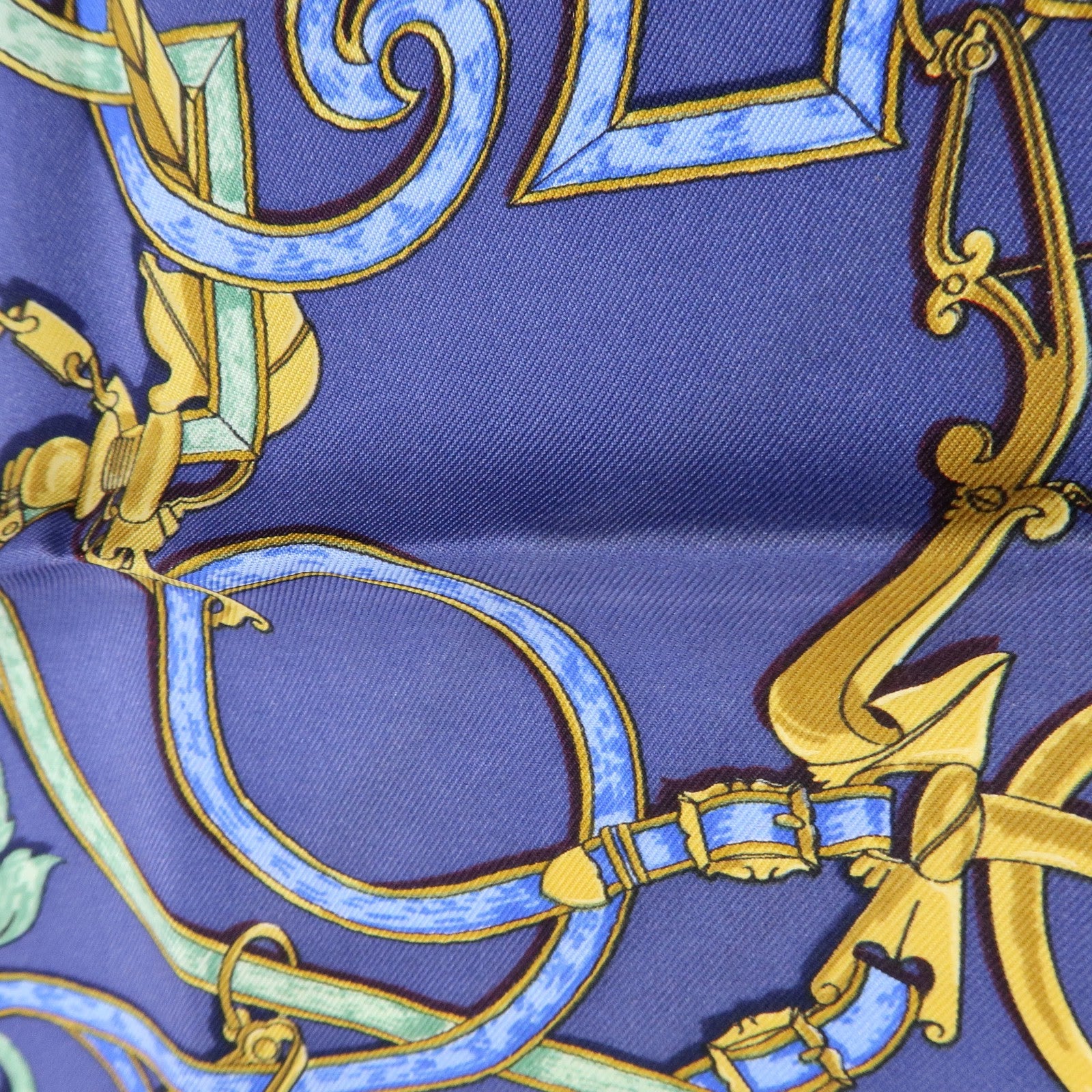 HERMES Carre 45 Silk 100% Scarf L’INSTRVCTION DV ROY Red Navy