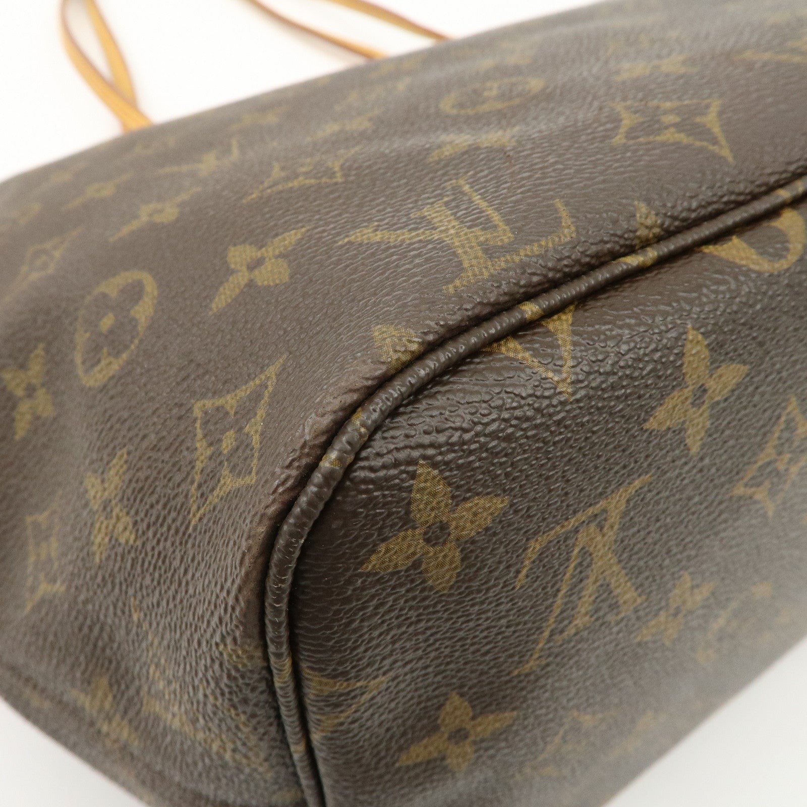 Louis Vuitton Monogram Neverfull MM Tote Bag Brown M40156
