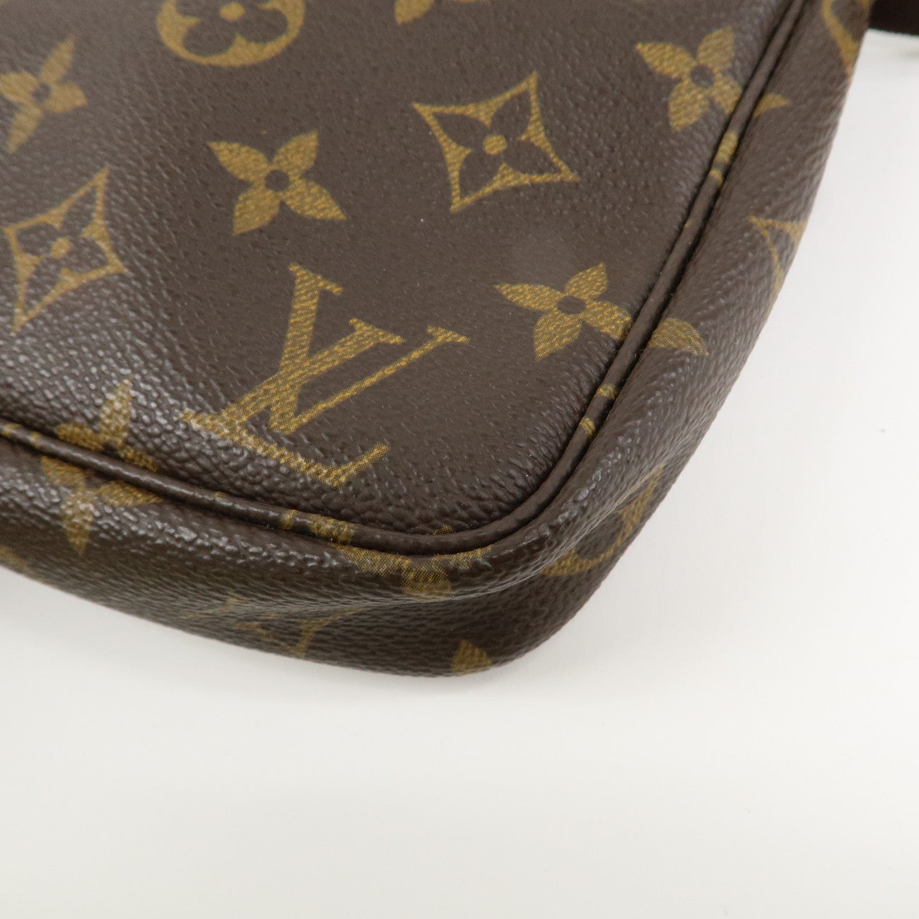 Louis Vuitton Monogram Pochette Accessoires Hand Bag Brown M51980 Used