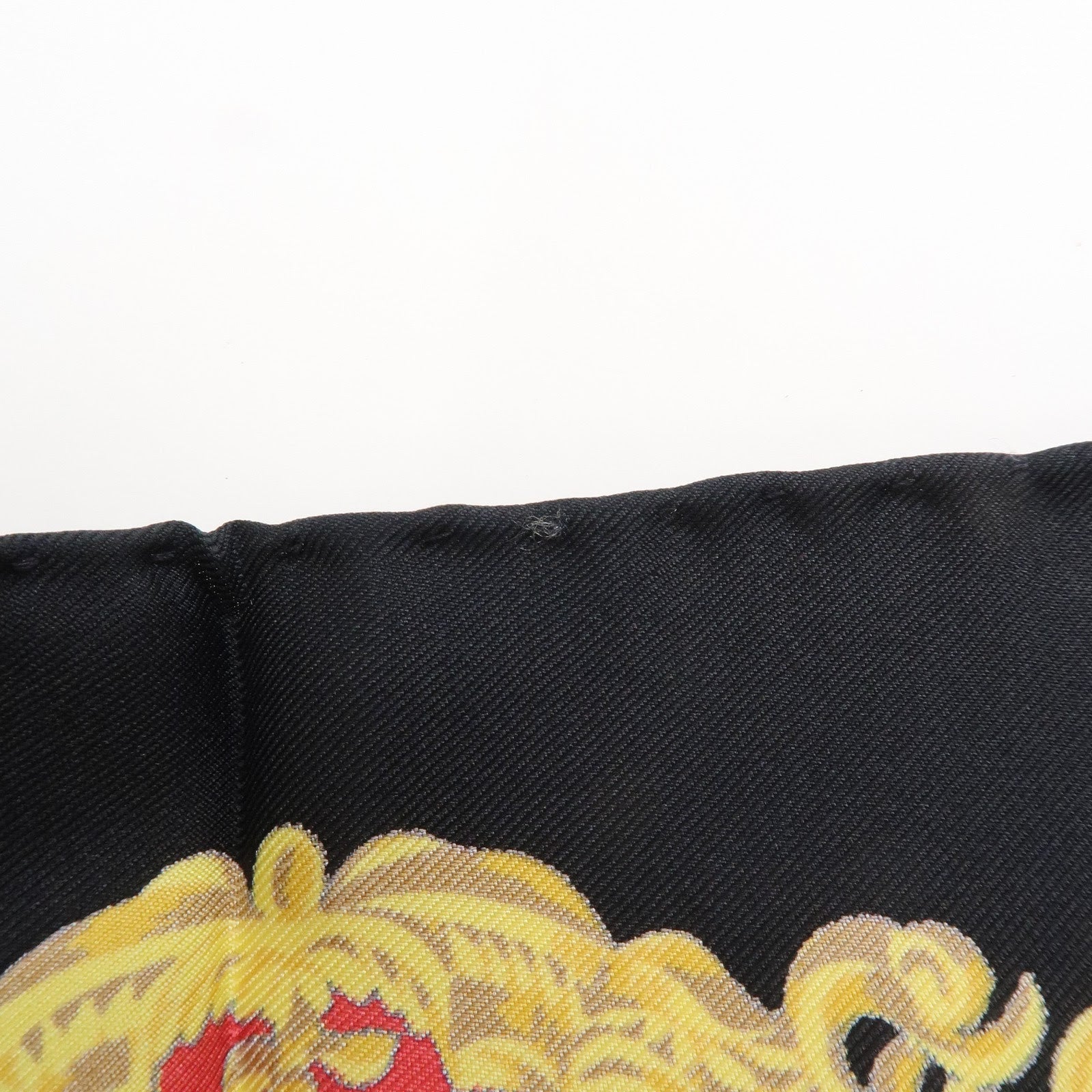 HERMES Carre 90 Silk 100% Scarf SANSSOUCY Gold Back Ivory Used